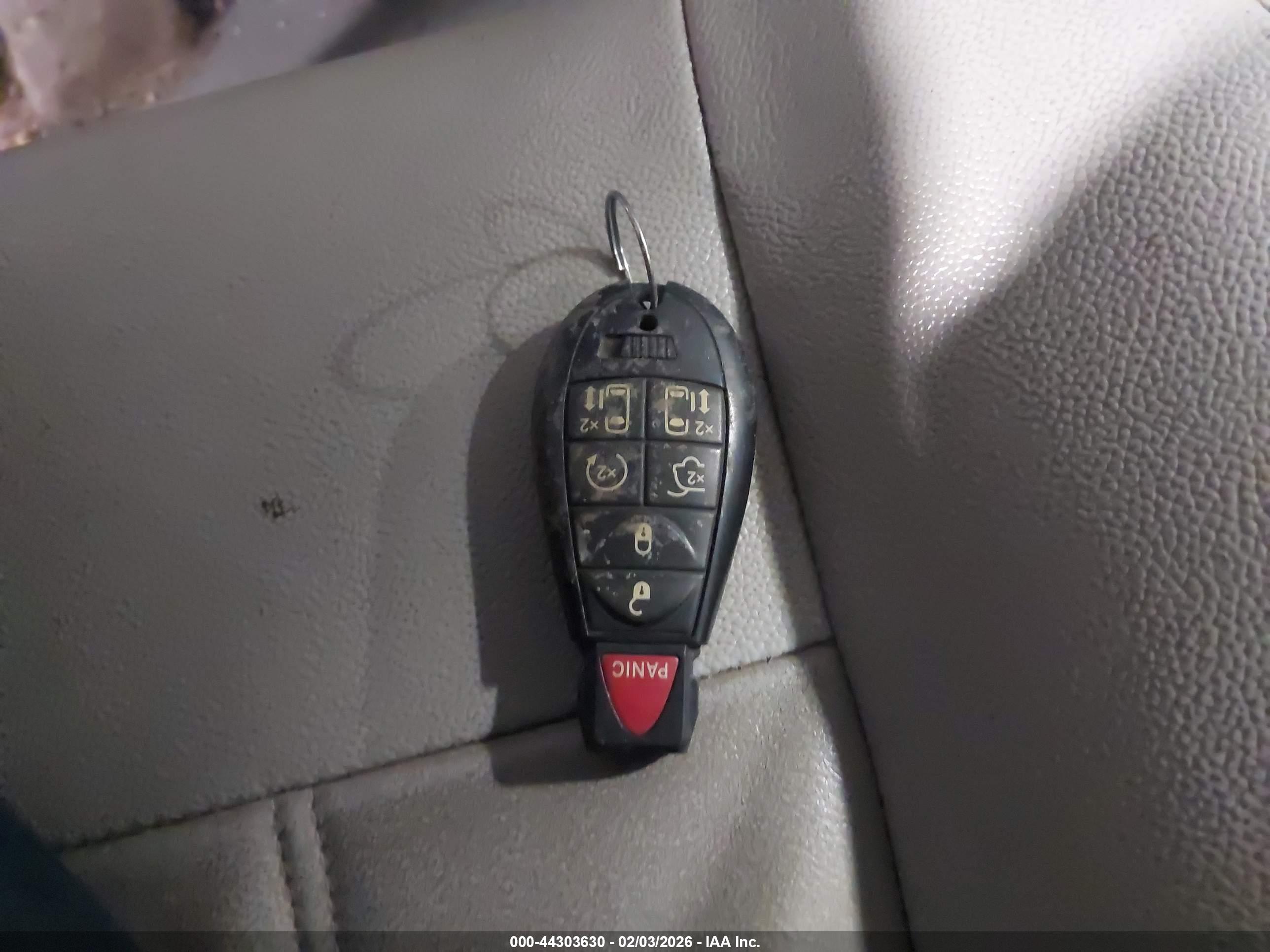 CHRYSLER TOWN image 11