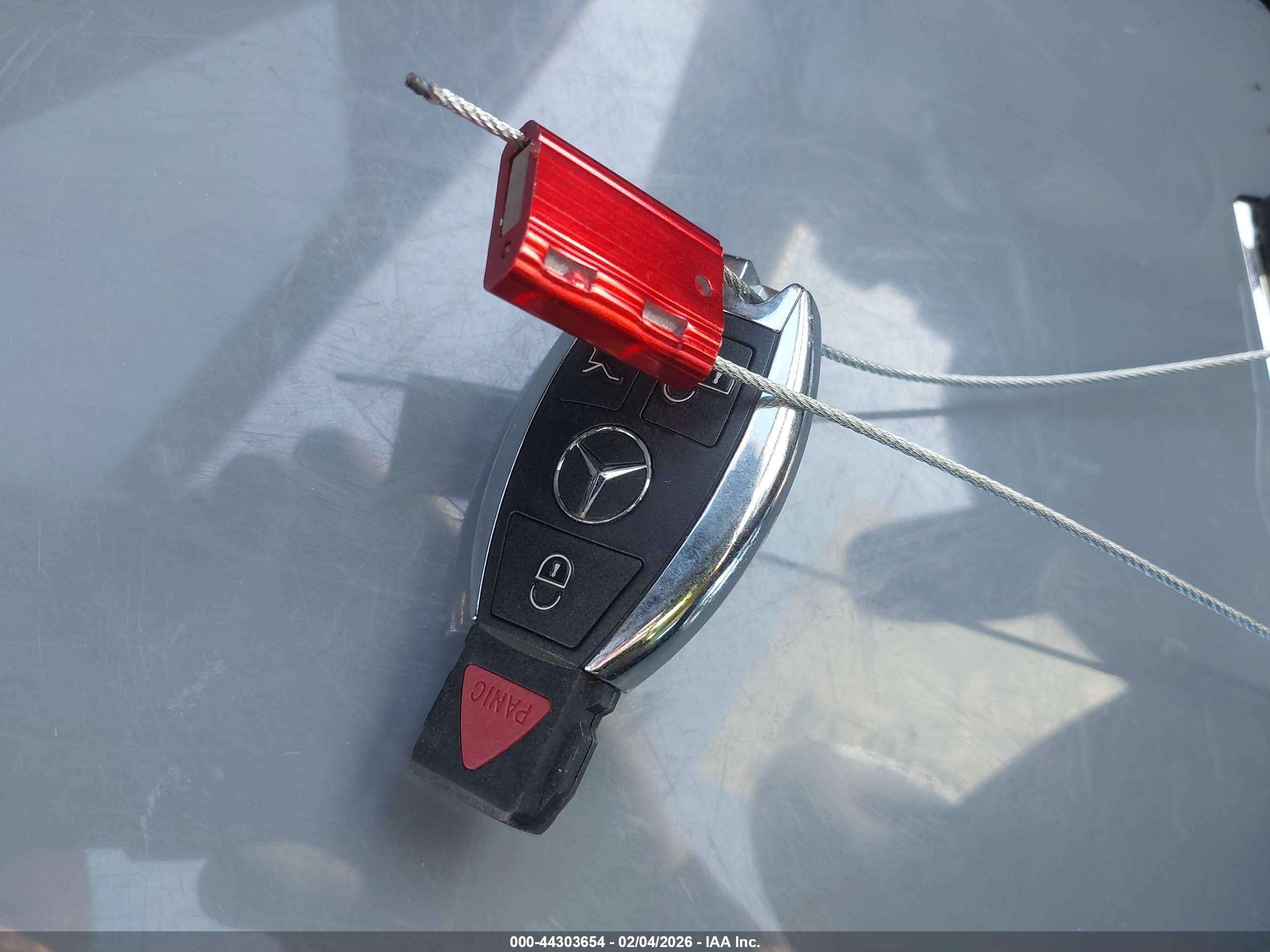 MERCEDES-BENZ C image 11