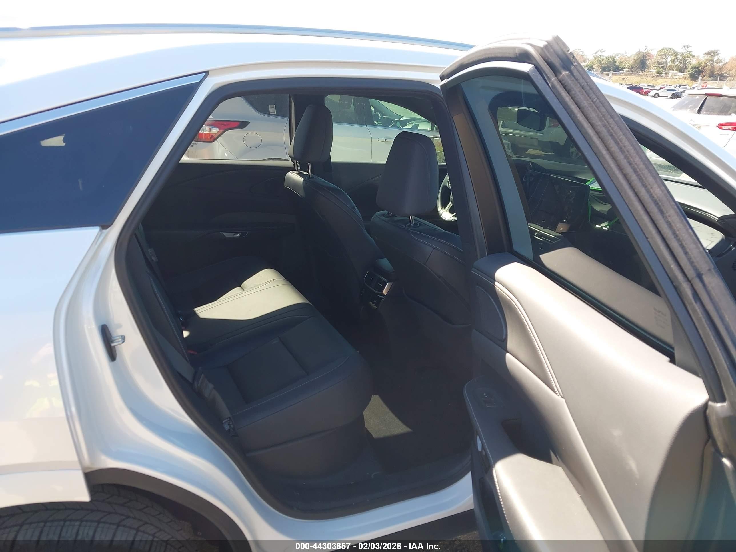 LEXUS RX image 8