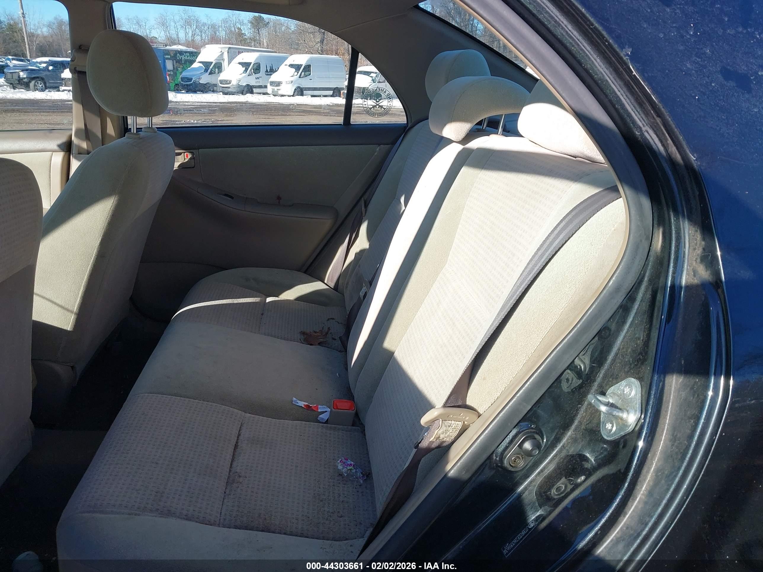 TOYOTA COROLLA image 8