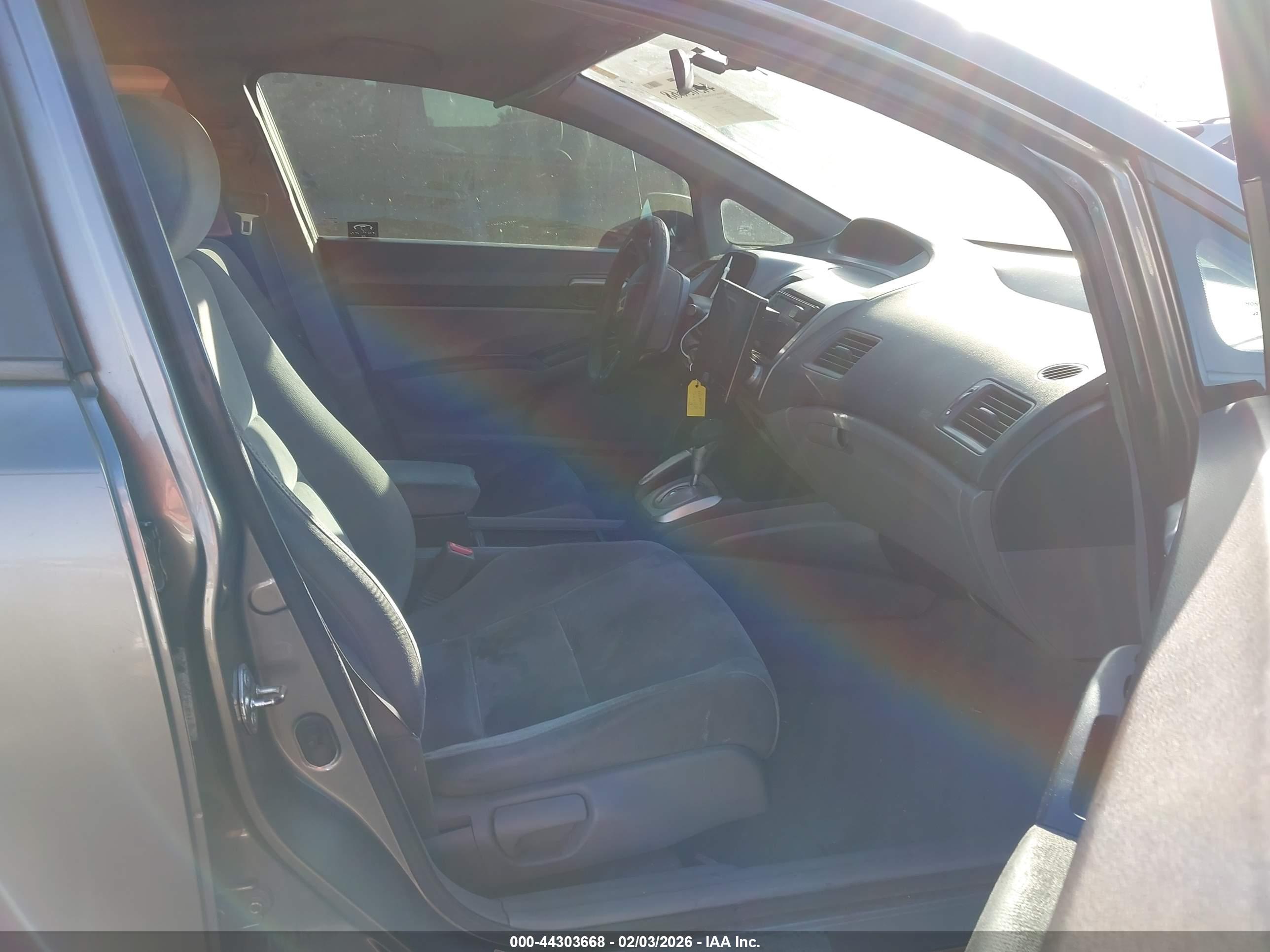 HONDA CIVIC image 5