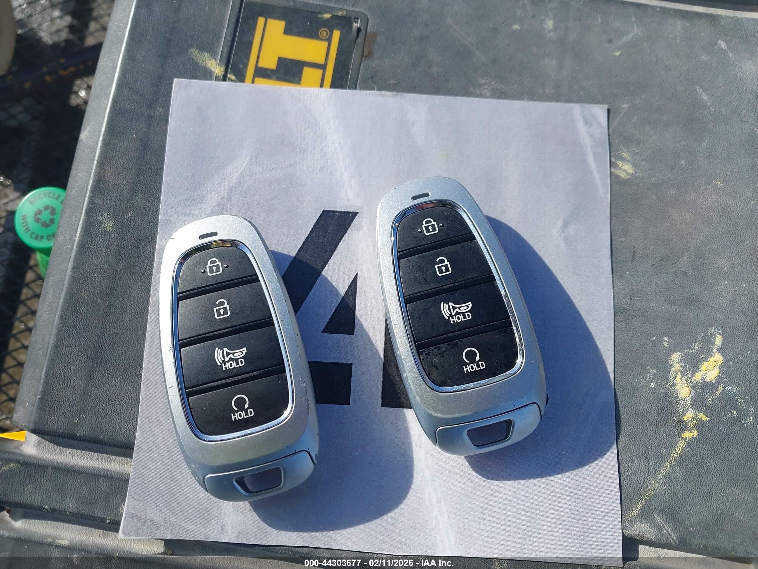 HYUNDAI TUCSON image 11
