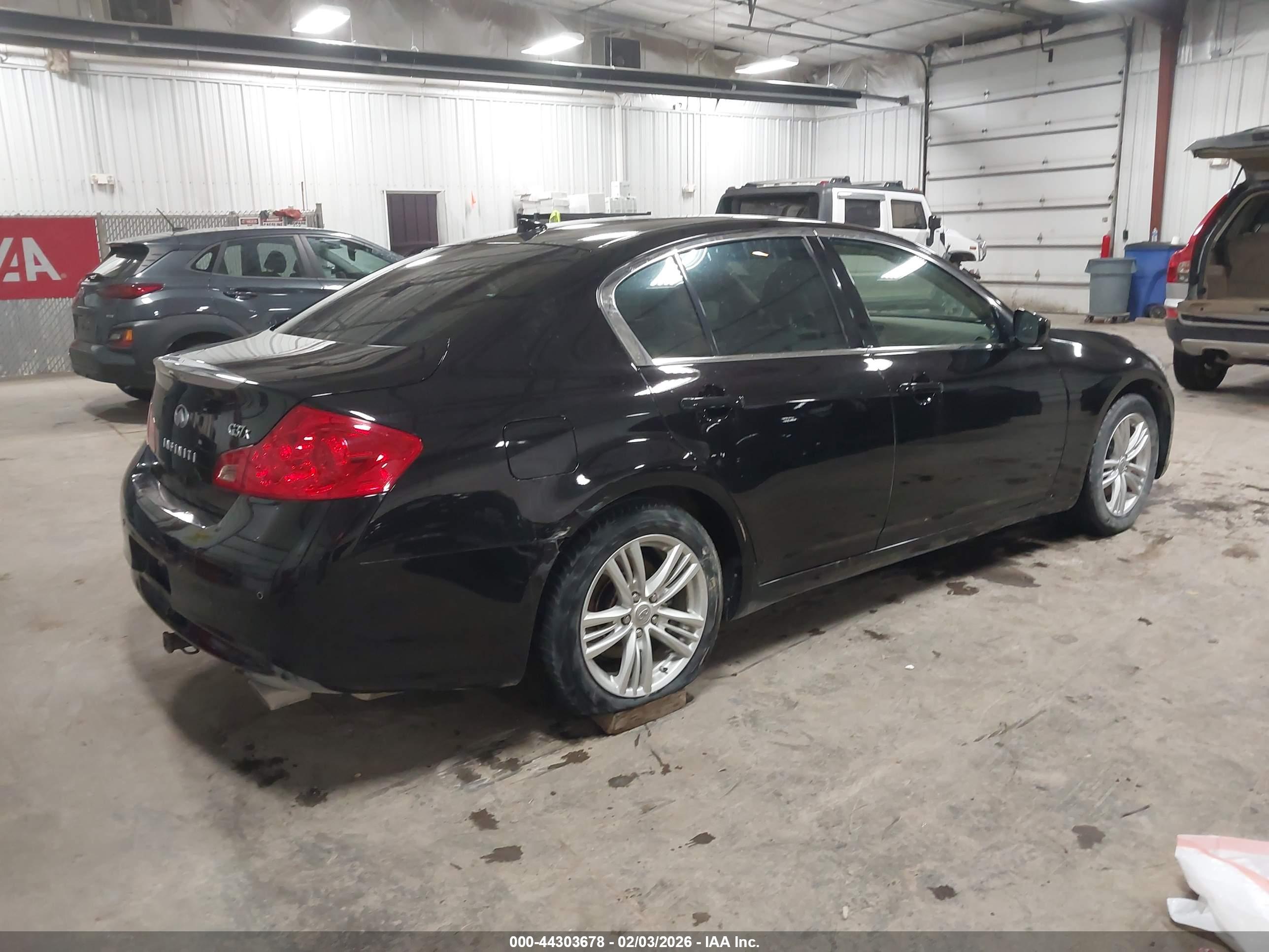 INFINITI G37X image 4