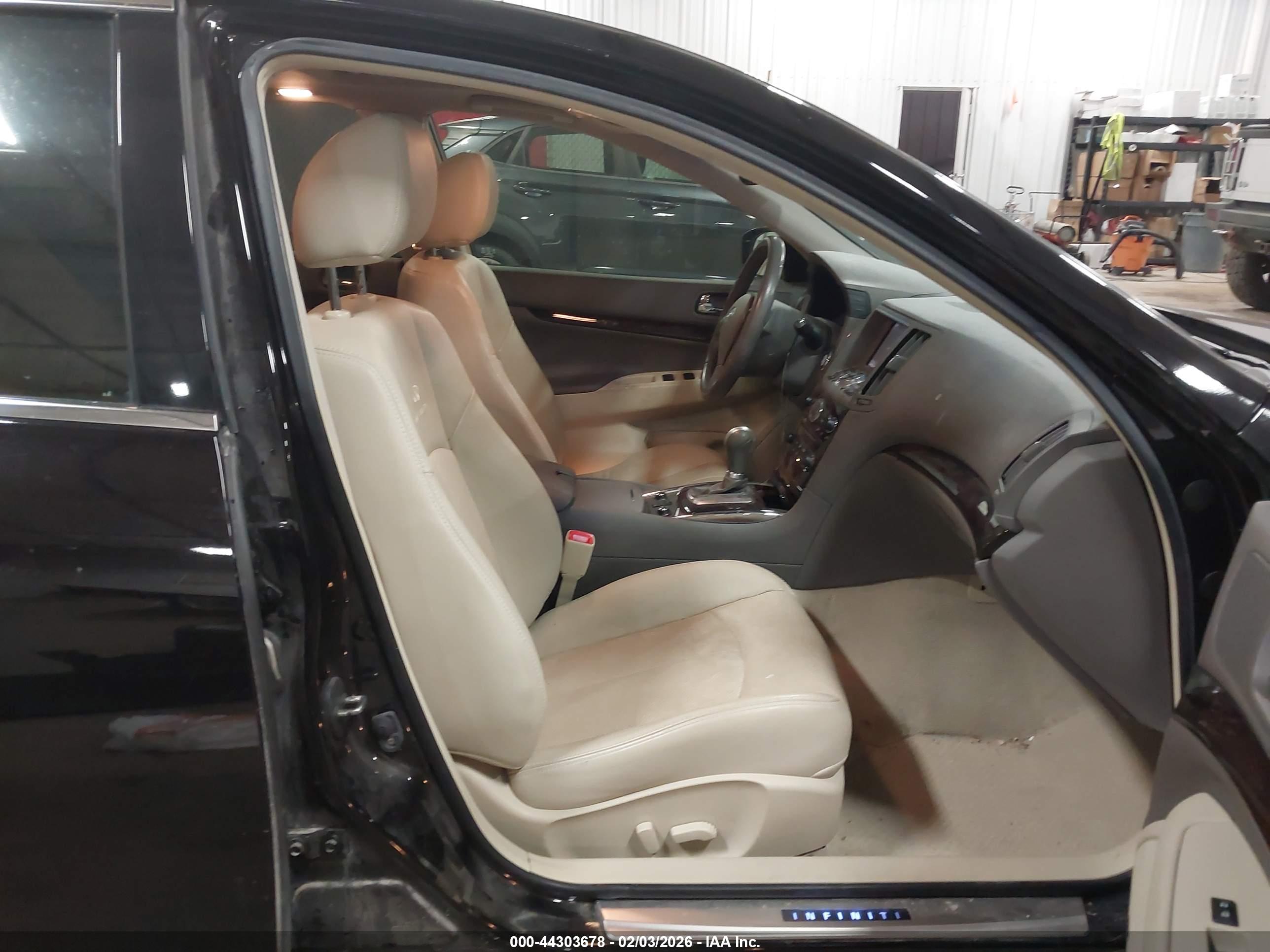 INFINITI G37X image 5