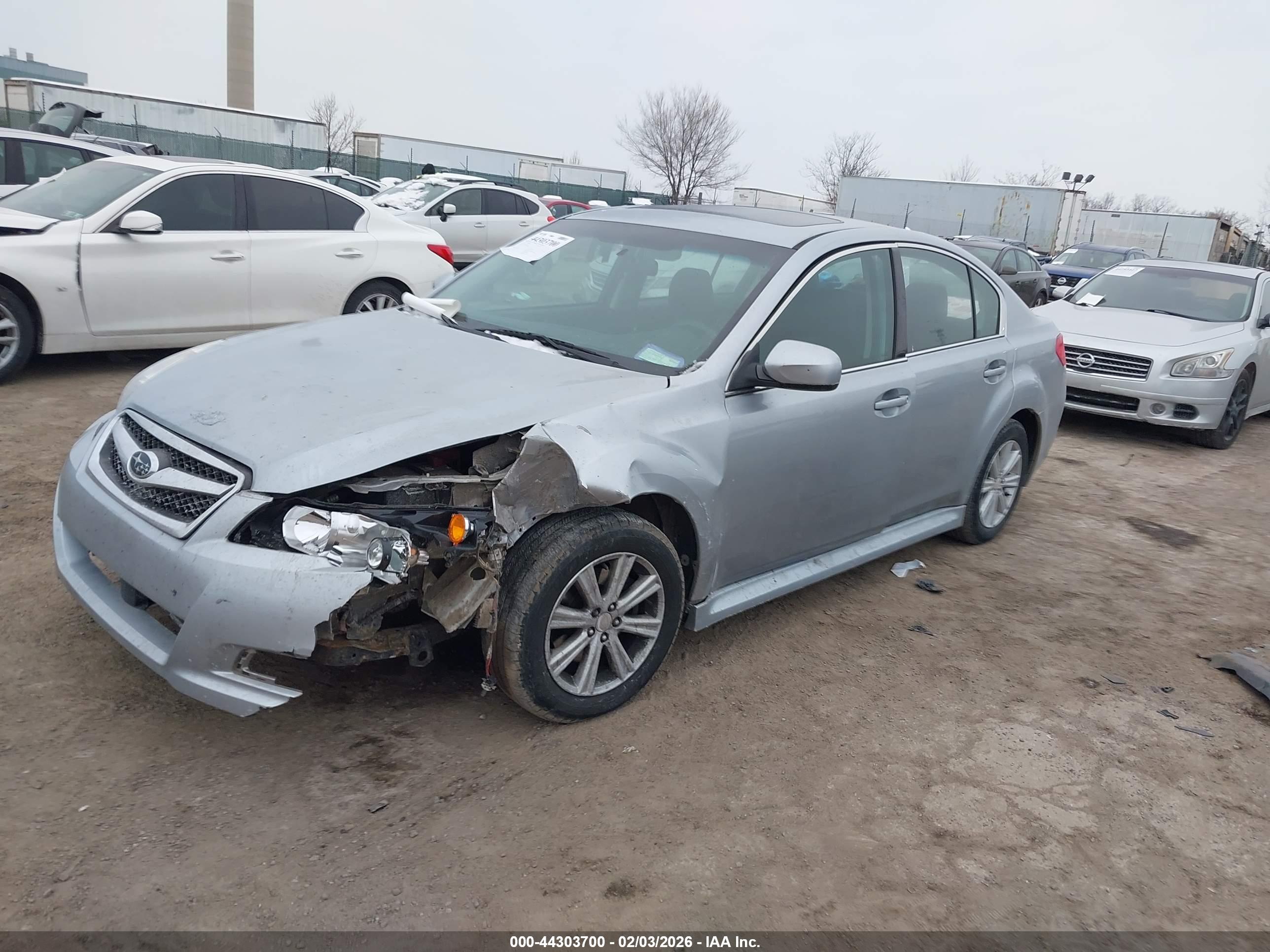 SUBARU LEGACY image 2