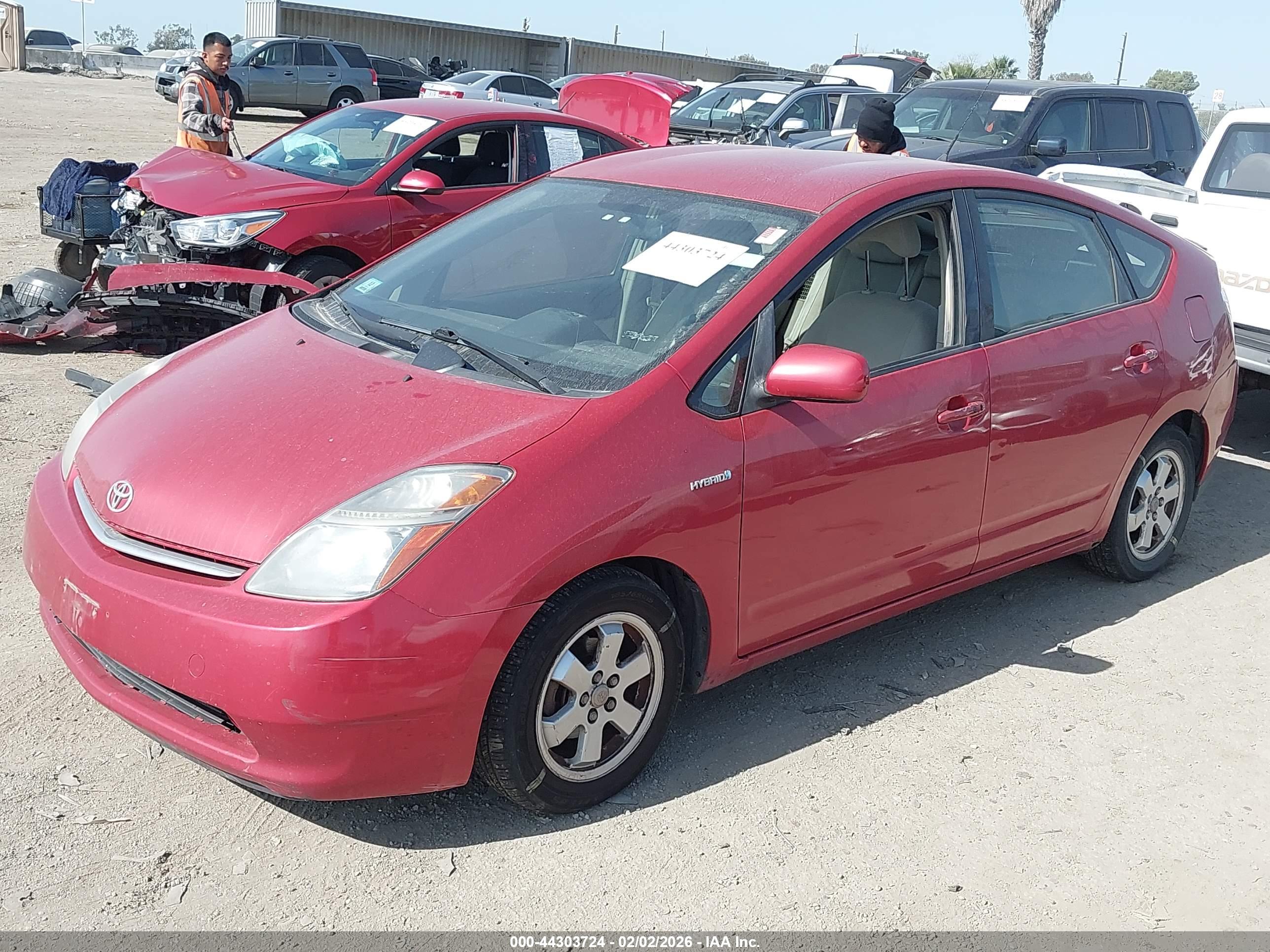 TOYOTA PRIUS image 2