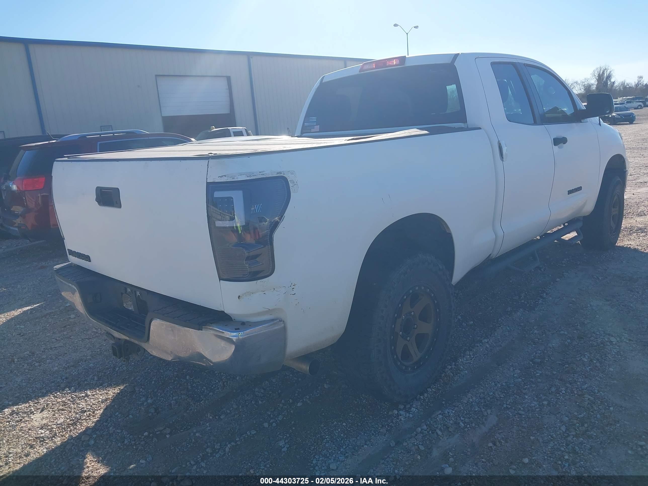 TOYOTA TUNDRA image 4