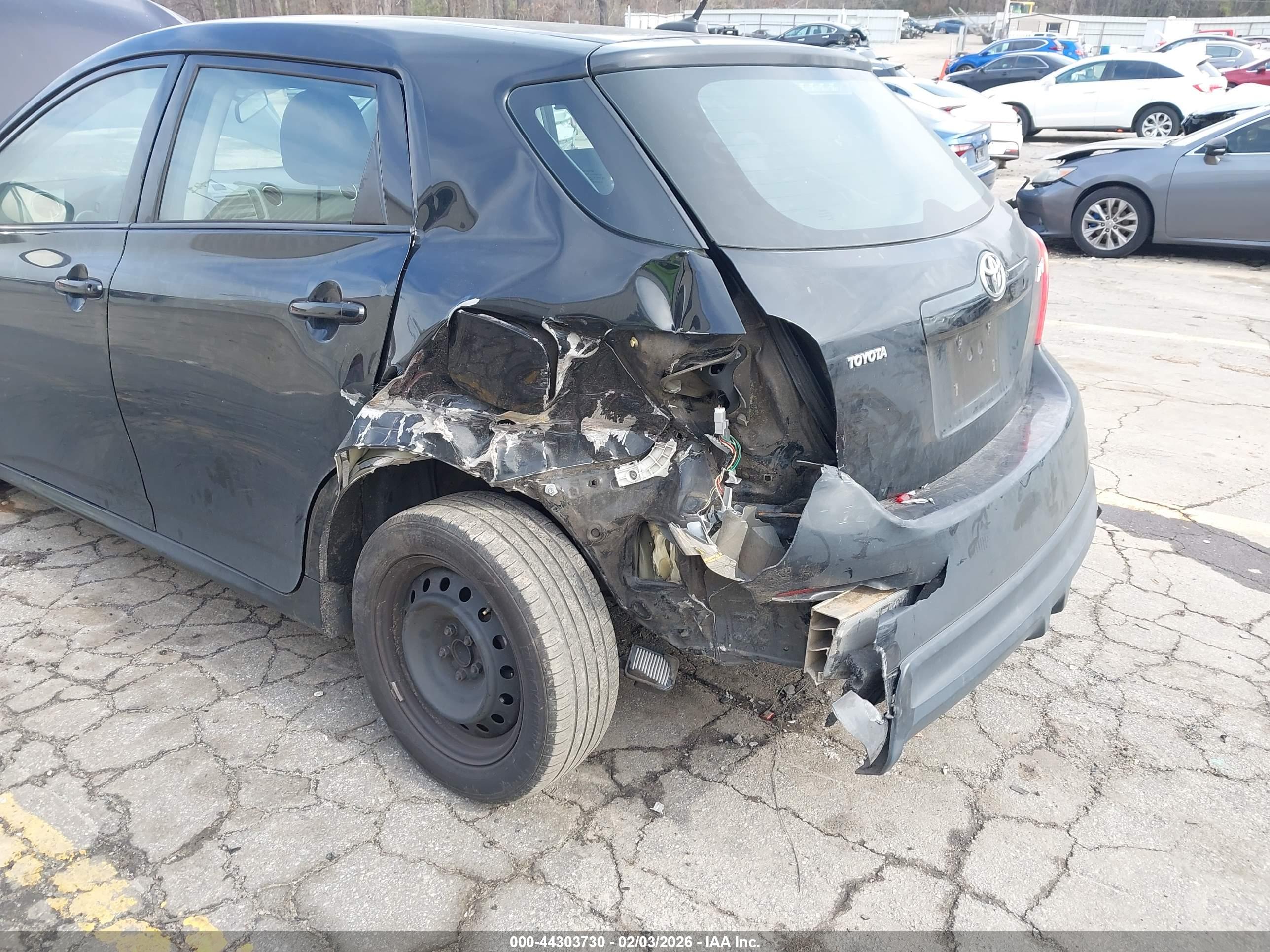 TOYOTA MATRIX image 6