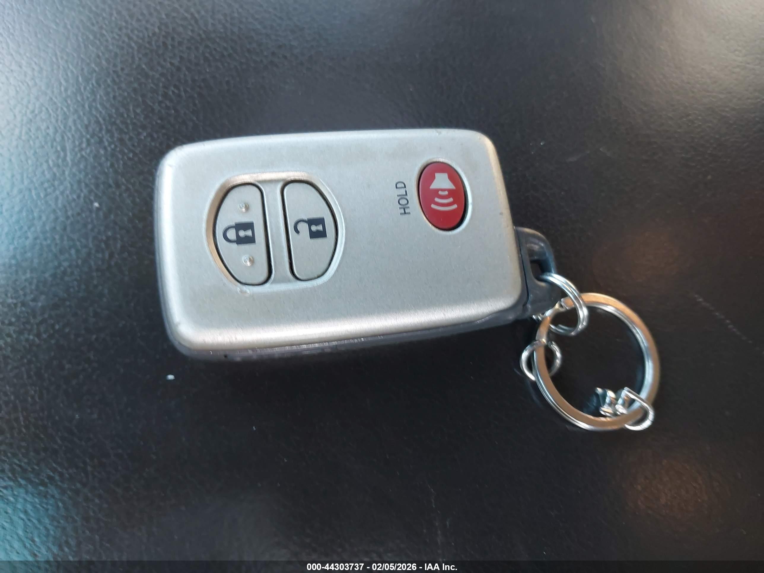 TOYOTA LAND image 11