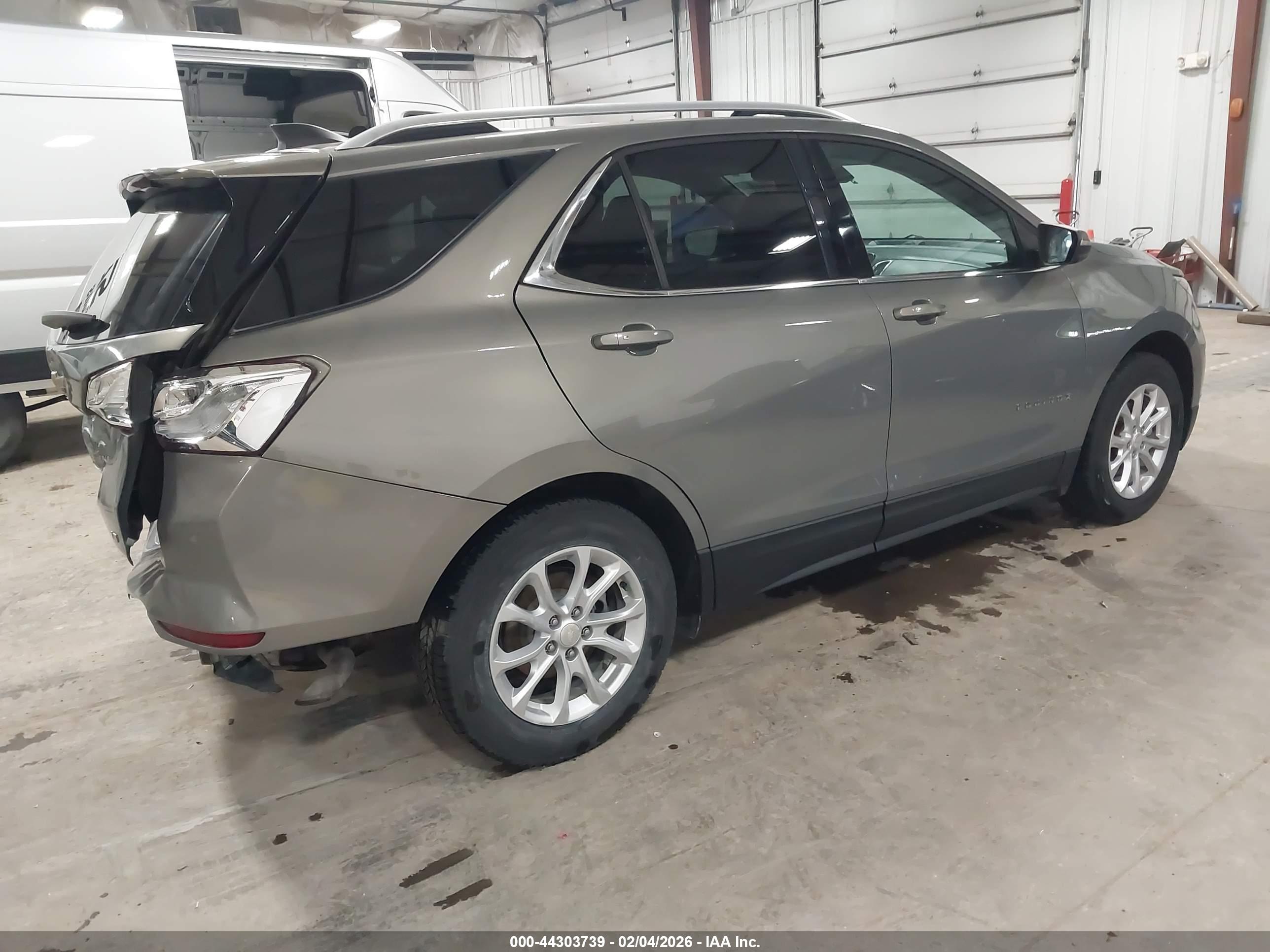 CHEVROLET EQUINOX image 4