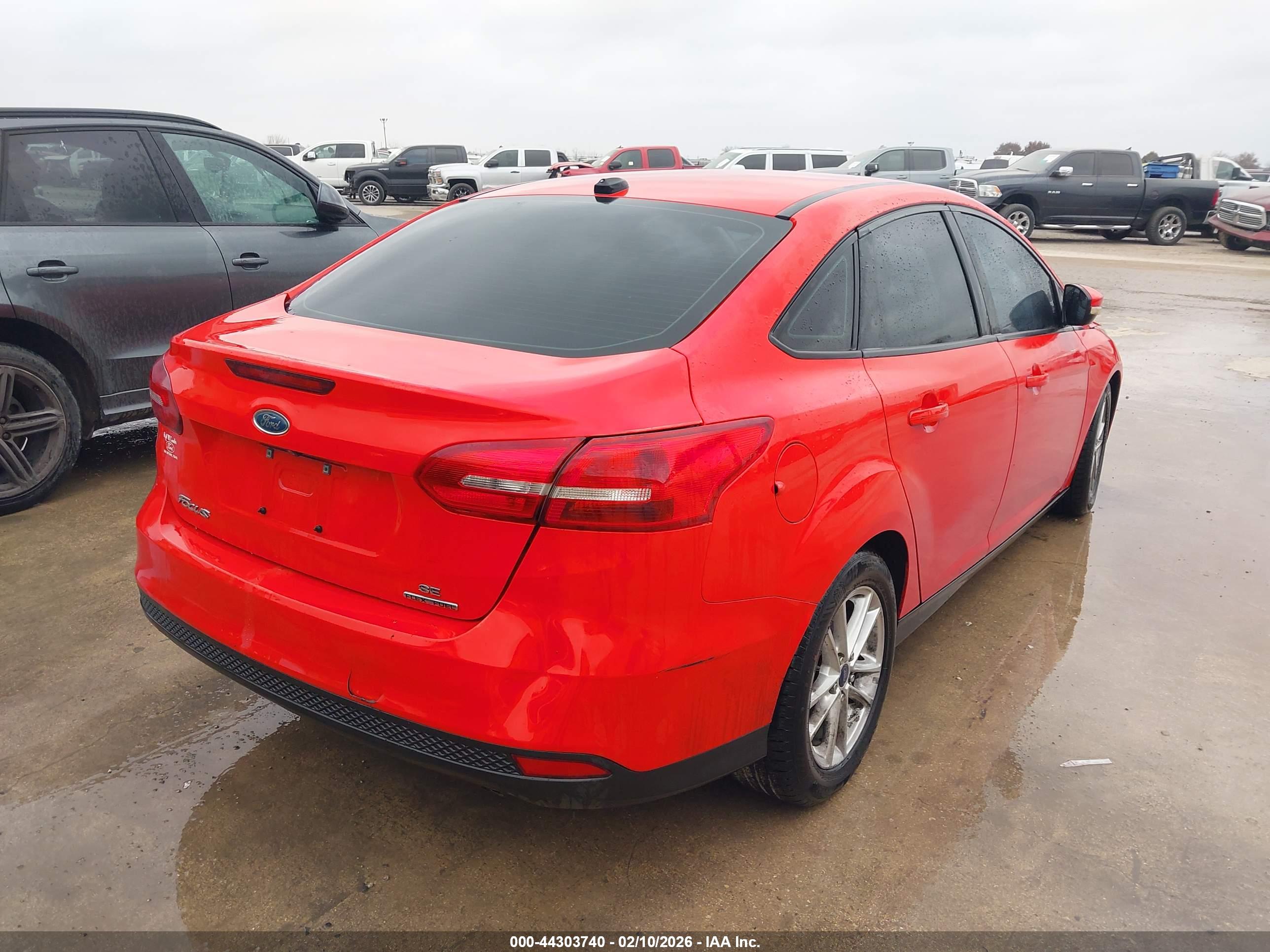 FORD FOCUS image 4