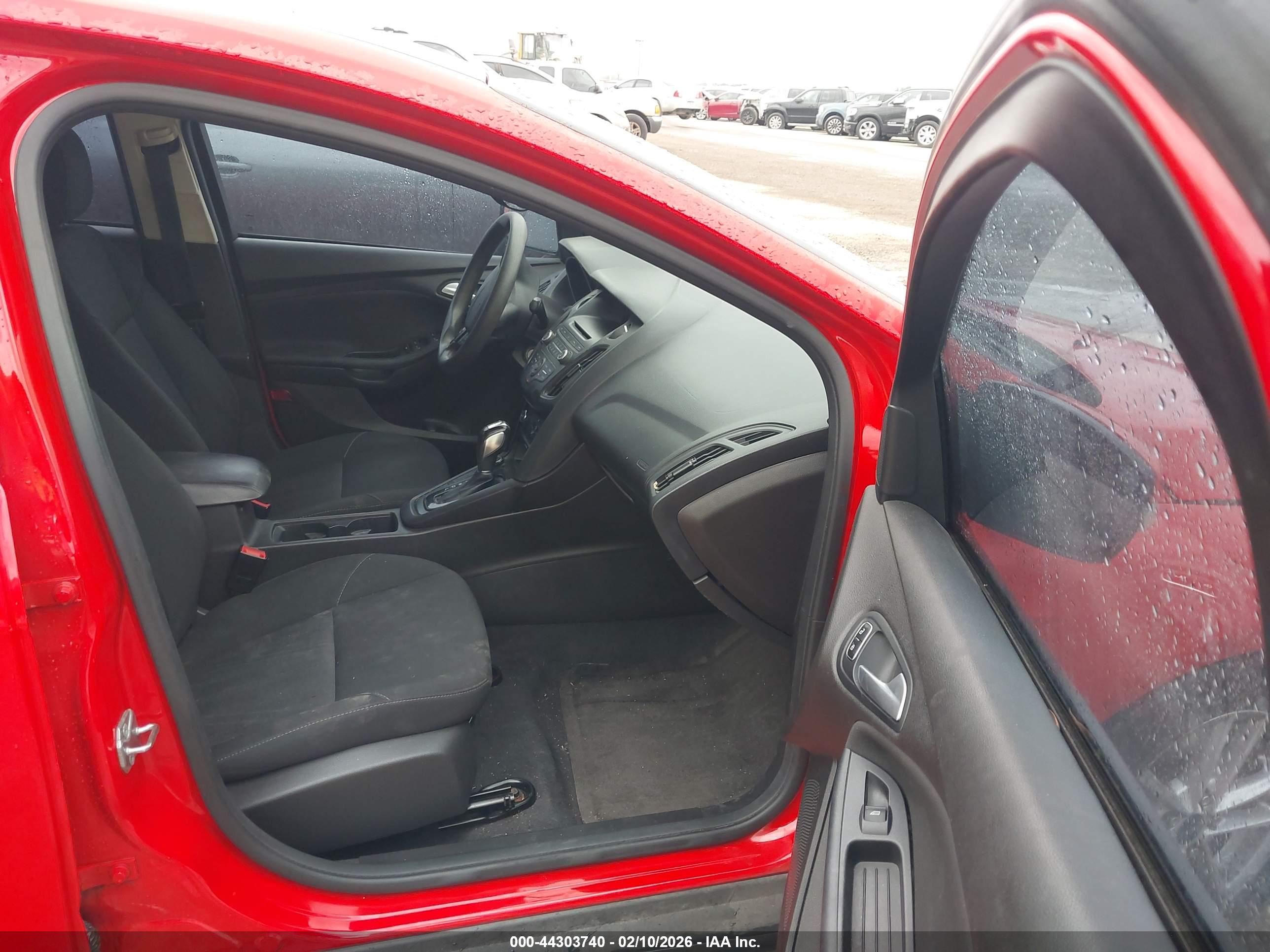 FORD FOCUS image 5