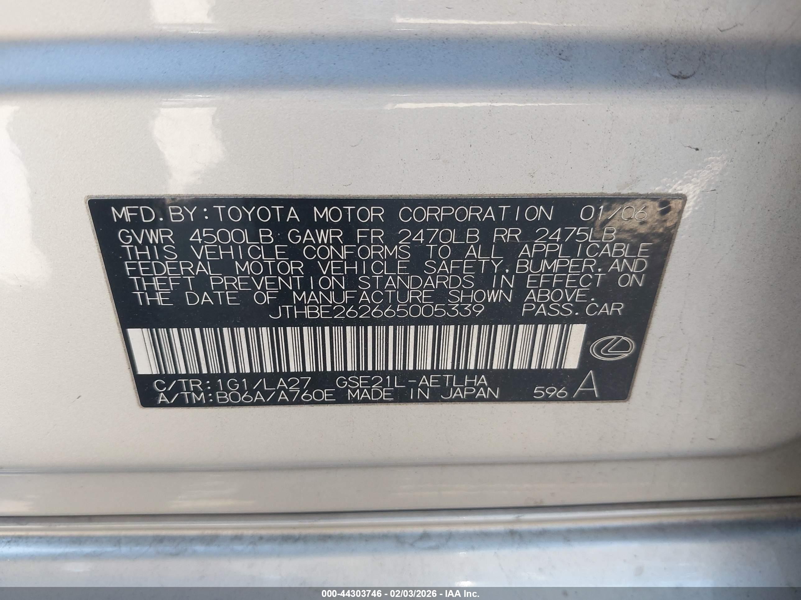 LEXUS IS image 9