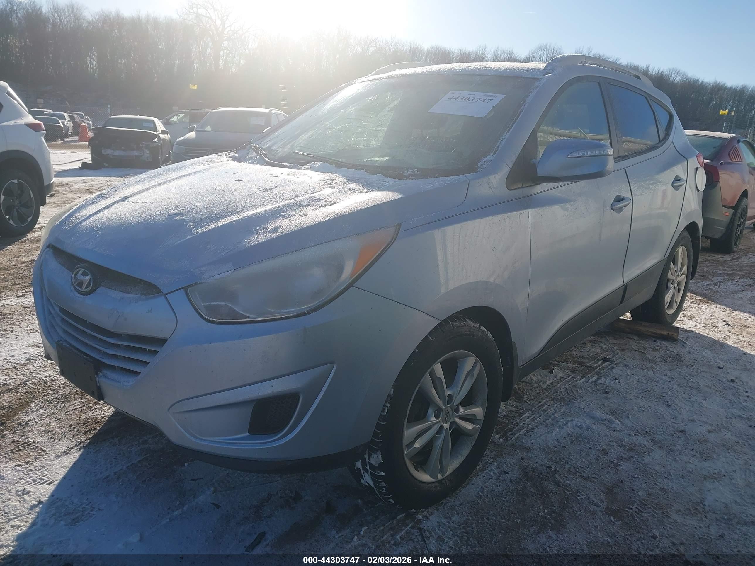 HYUNDAI TUCSON image 2