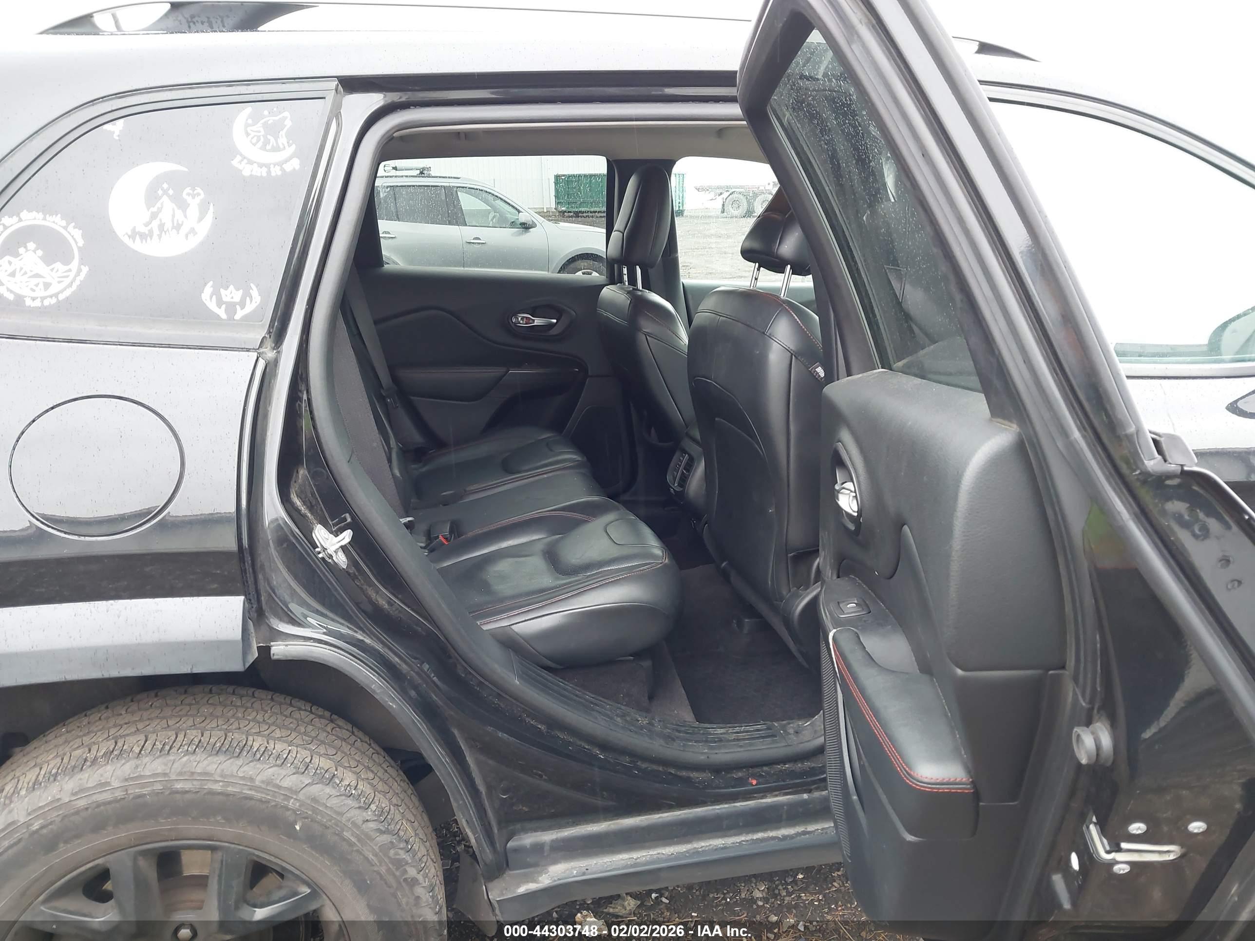 JEEP CHEROKEE image 8