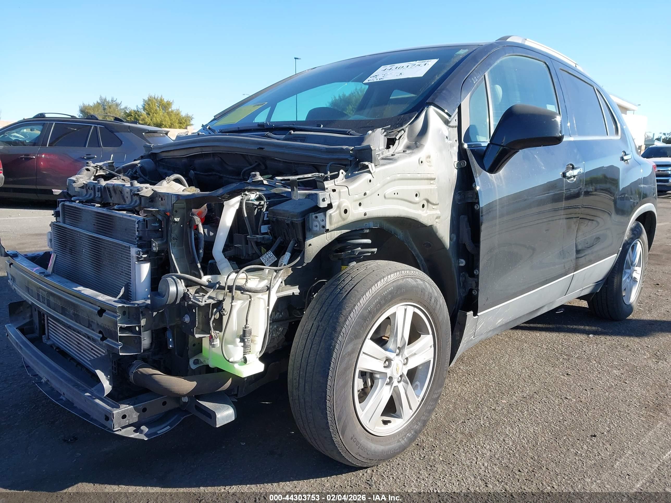 CHEVROLET TRAX image 2