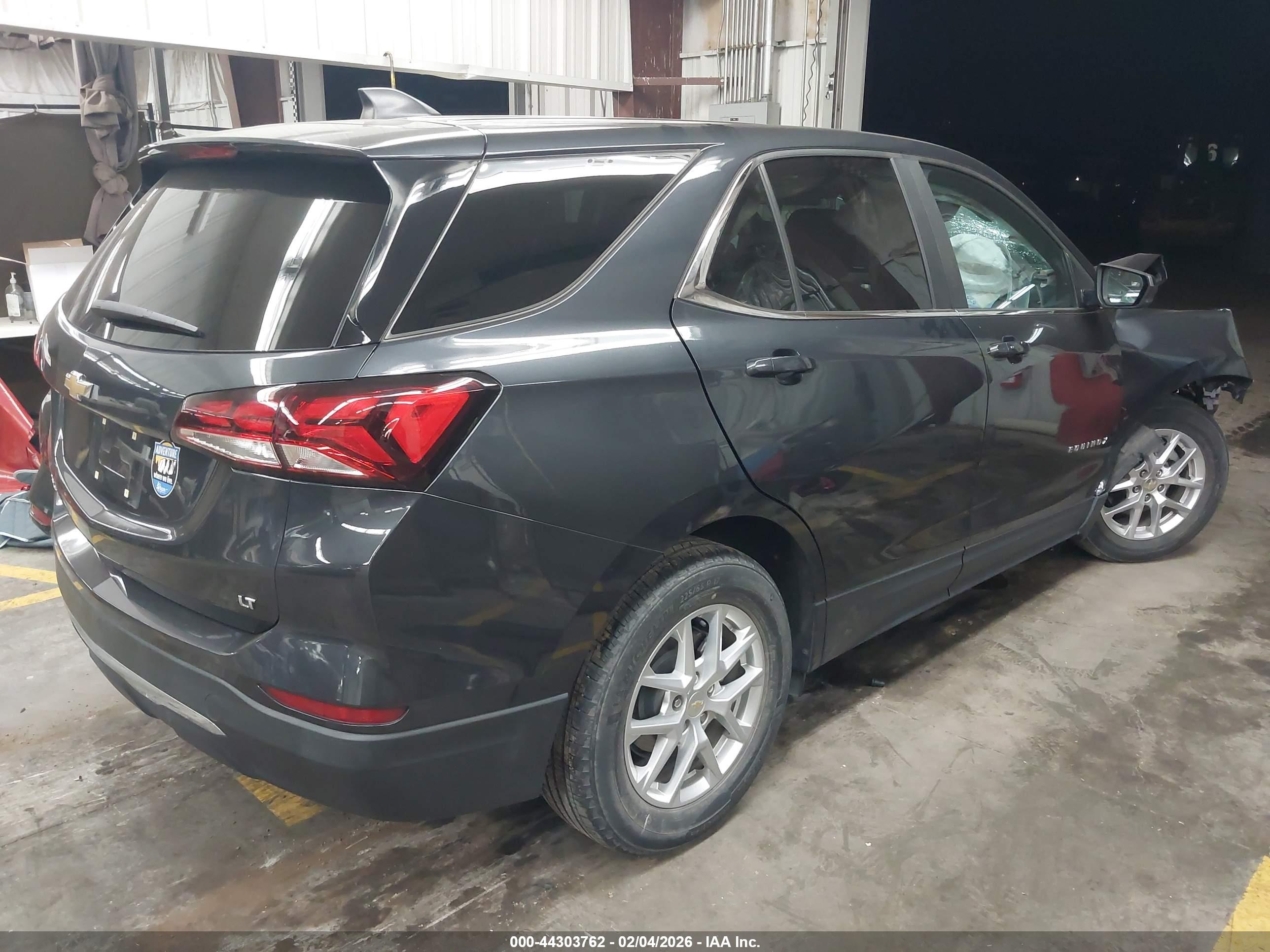 CHEVROLET EQUINOX image 4