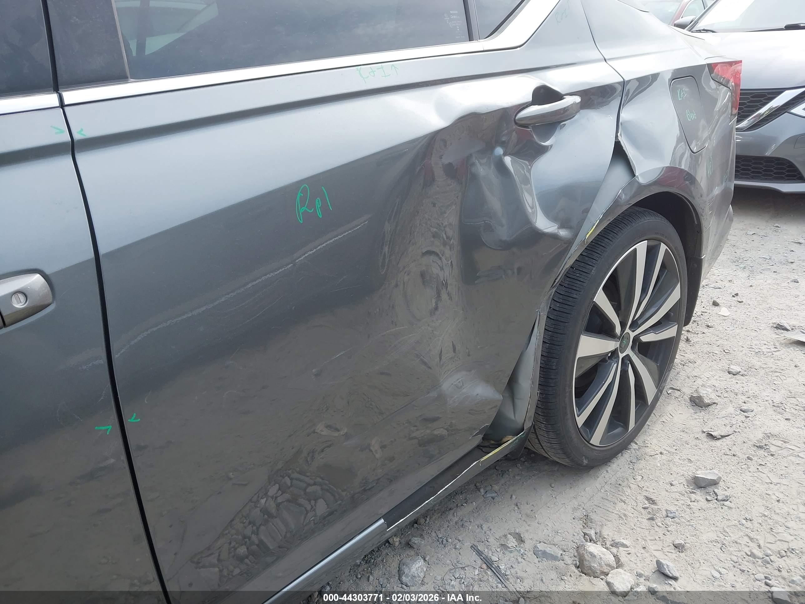 NISSAN ALTIMA image 6
