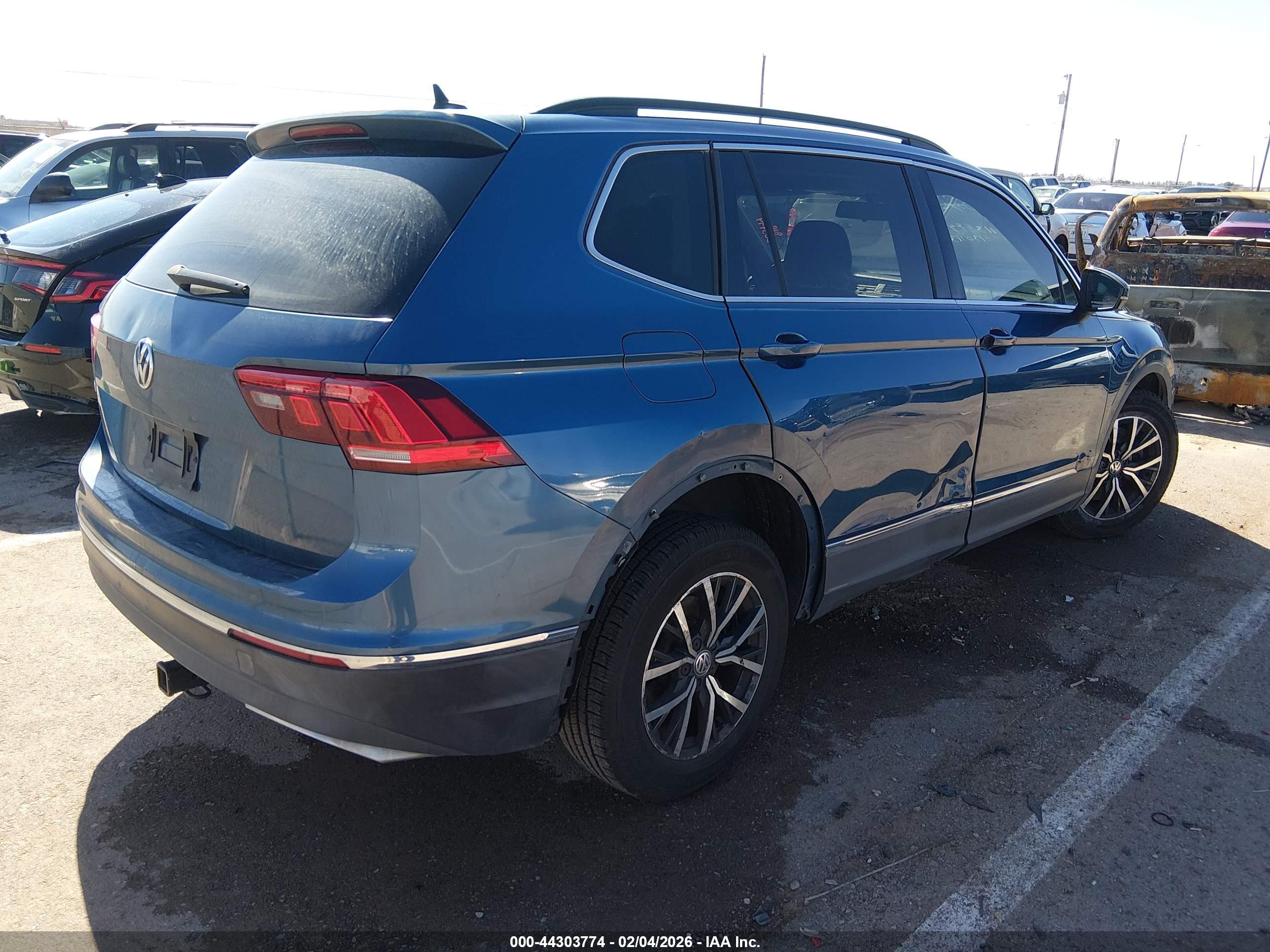 VOLKSWAGEN TIGUAN image 4