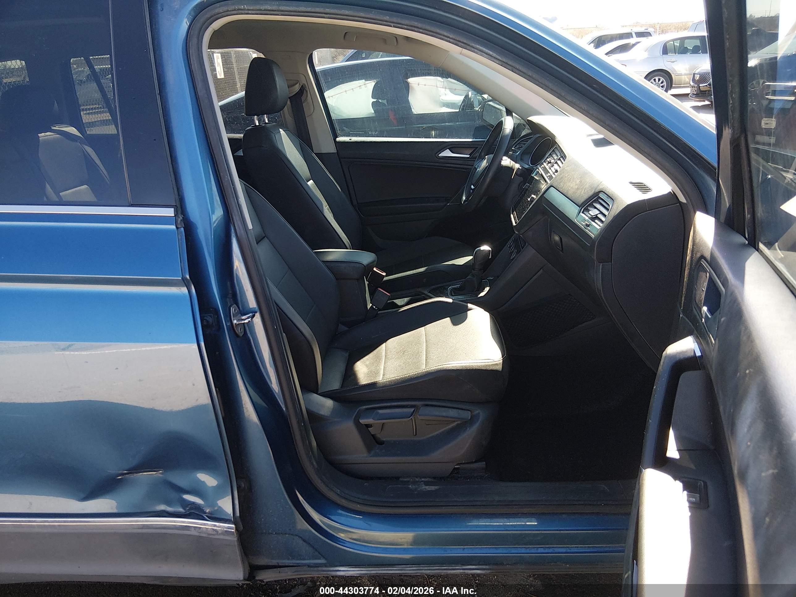 VOLKSWAGEN TIGUAN image 5
