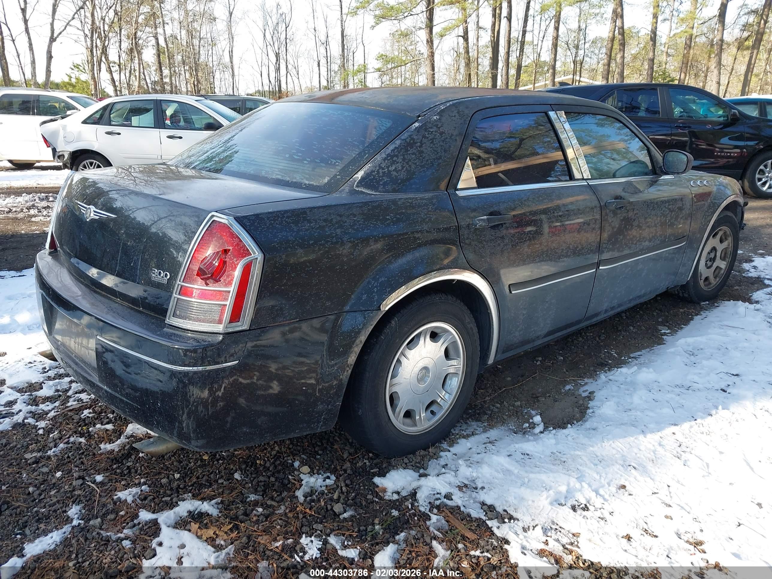 CHRYSLER 300 image 4