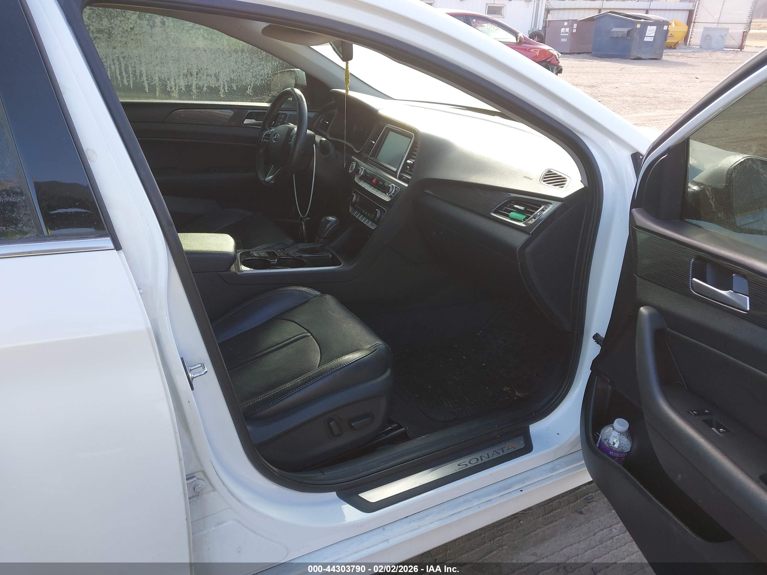 HYUNDAI SONATA image 5