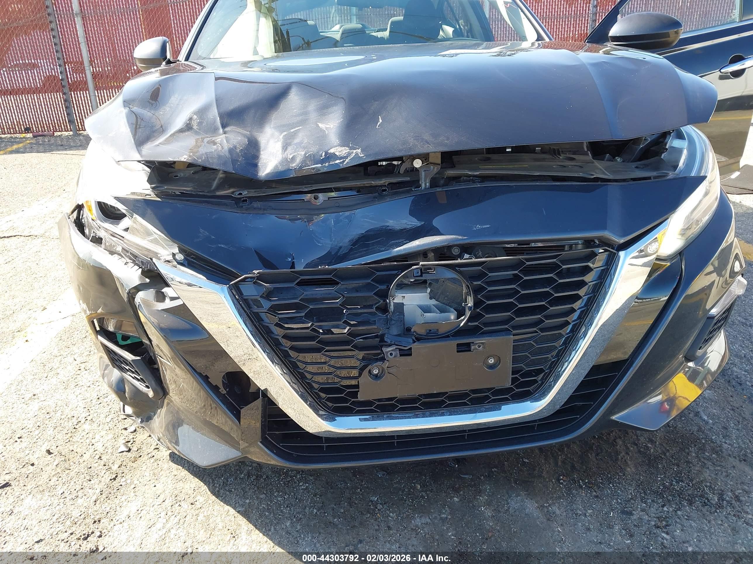 NISSAN ALTIMA image 6