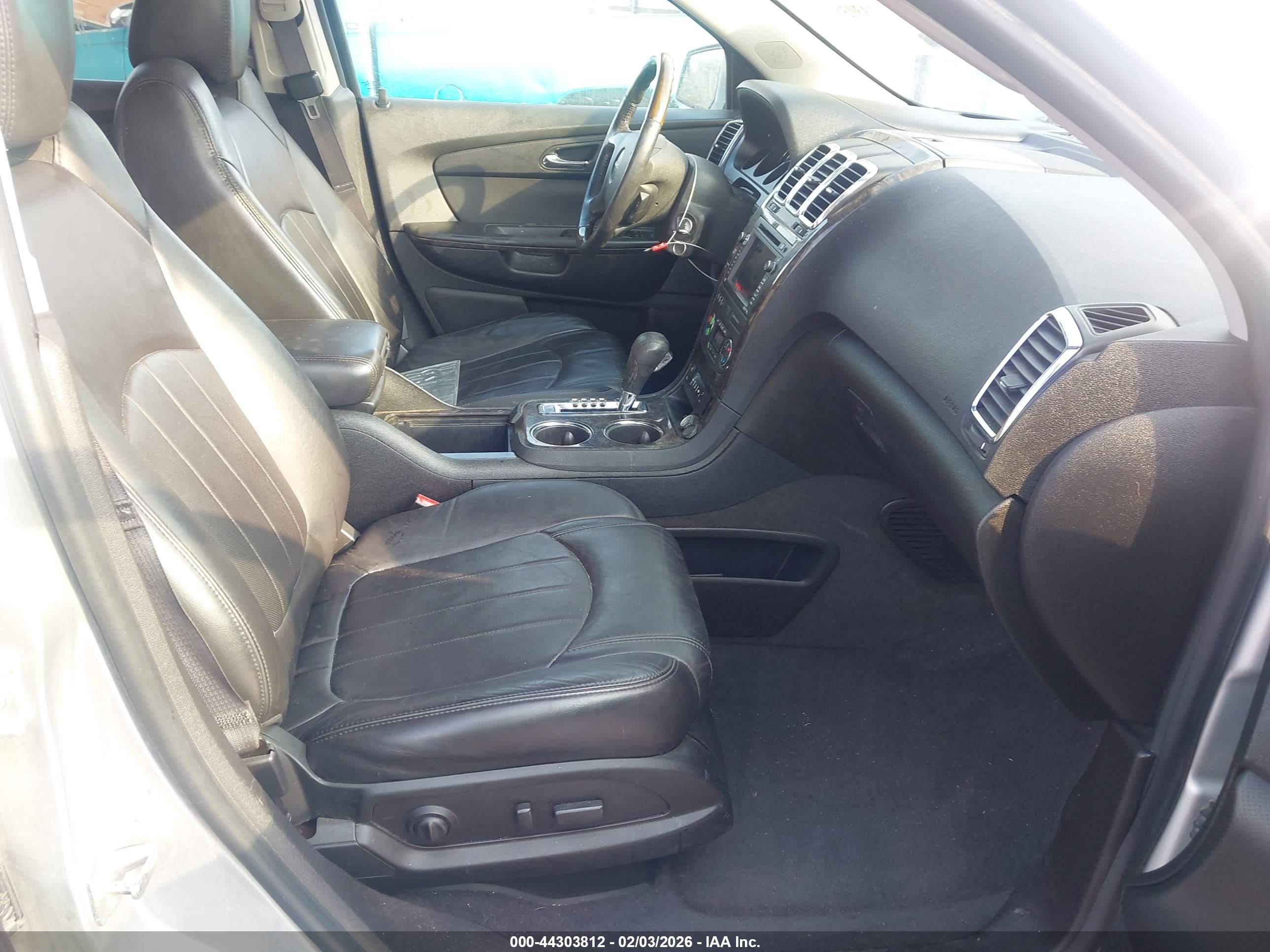 GMC ACADIA image 5