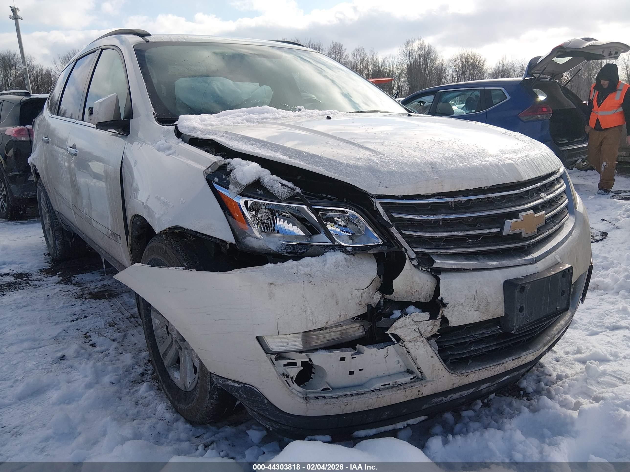 CHEVROLET TRAVERSE image 6