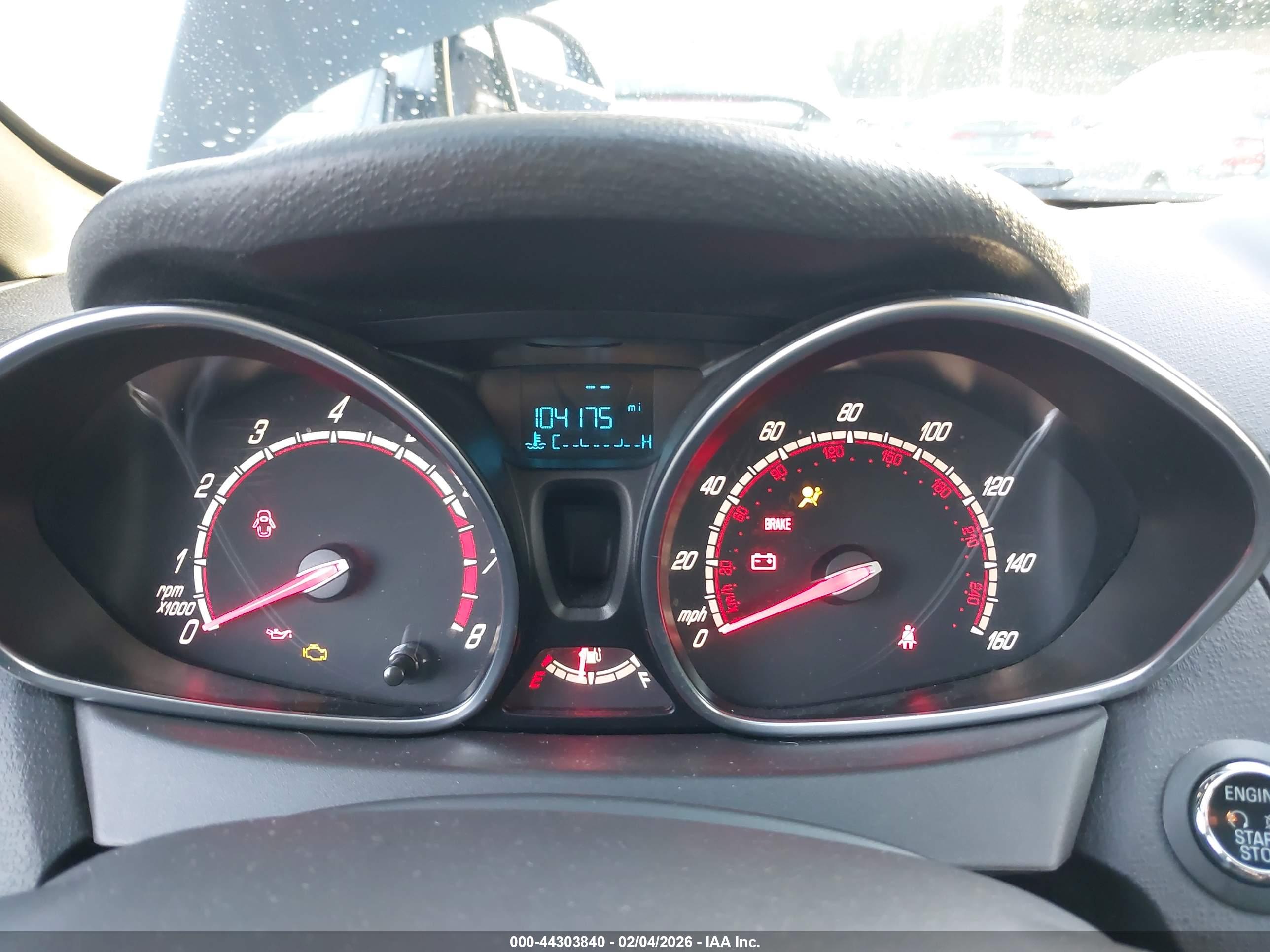 FORD FIESTA image 7