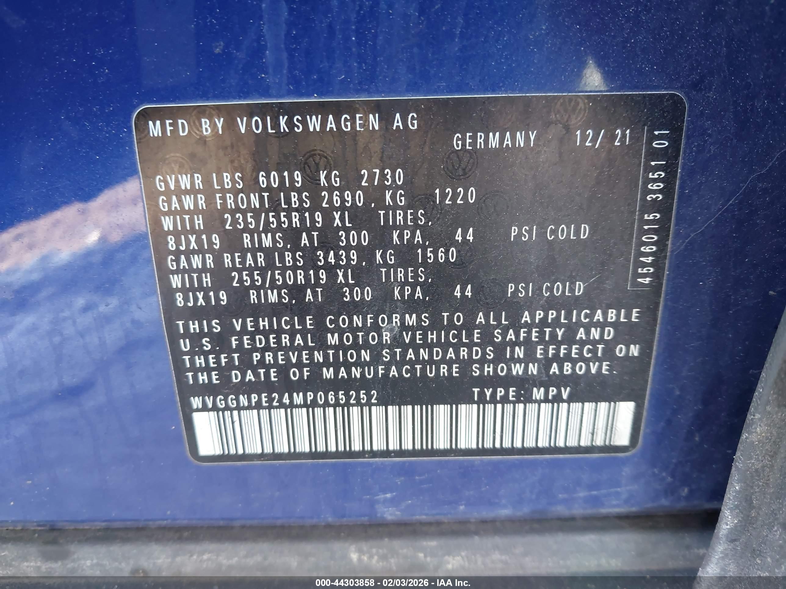 VOLKSWAGEN ID.4 image 9