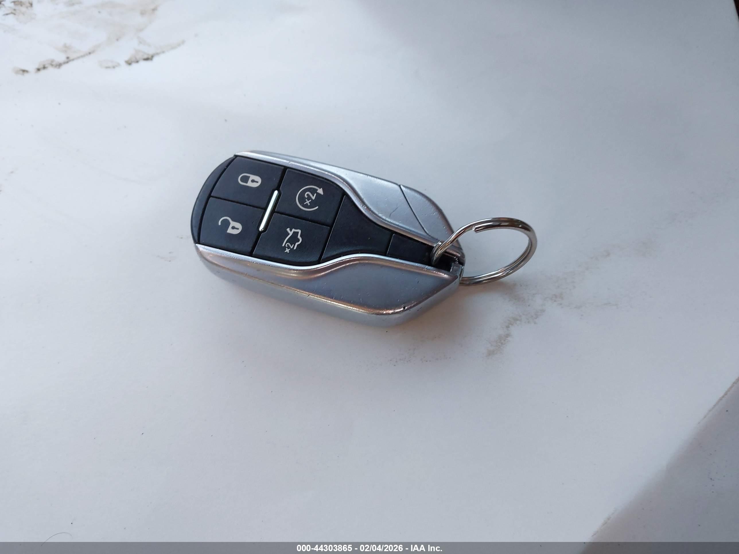 MASERATI LEVANTE image 11