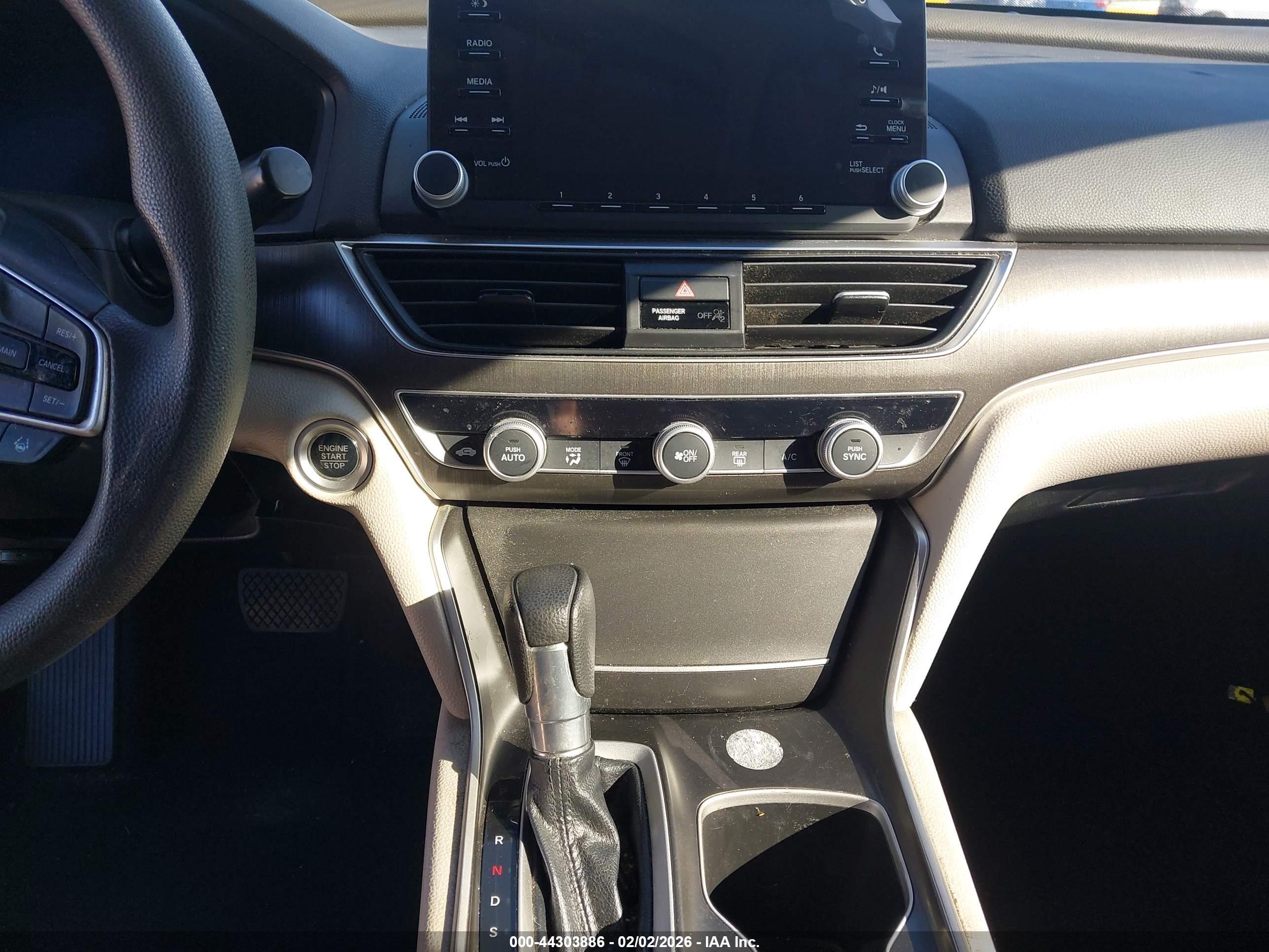 HONDA ACCORD image 6