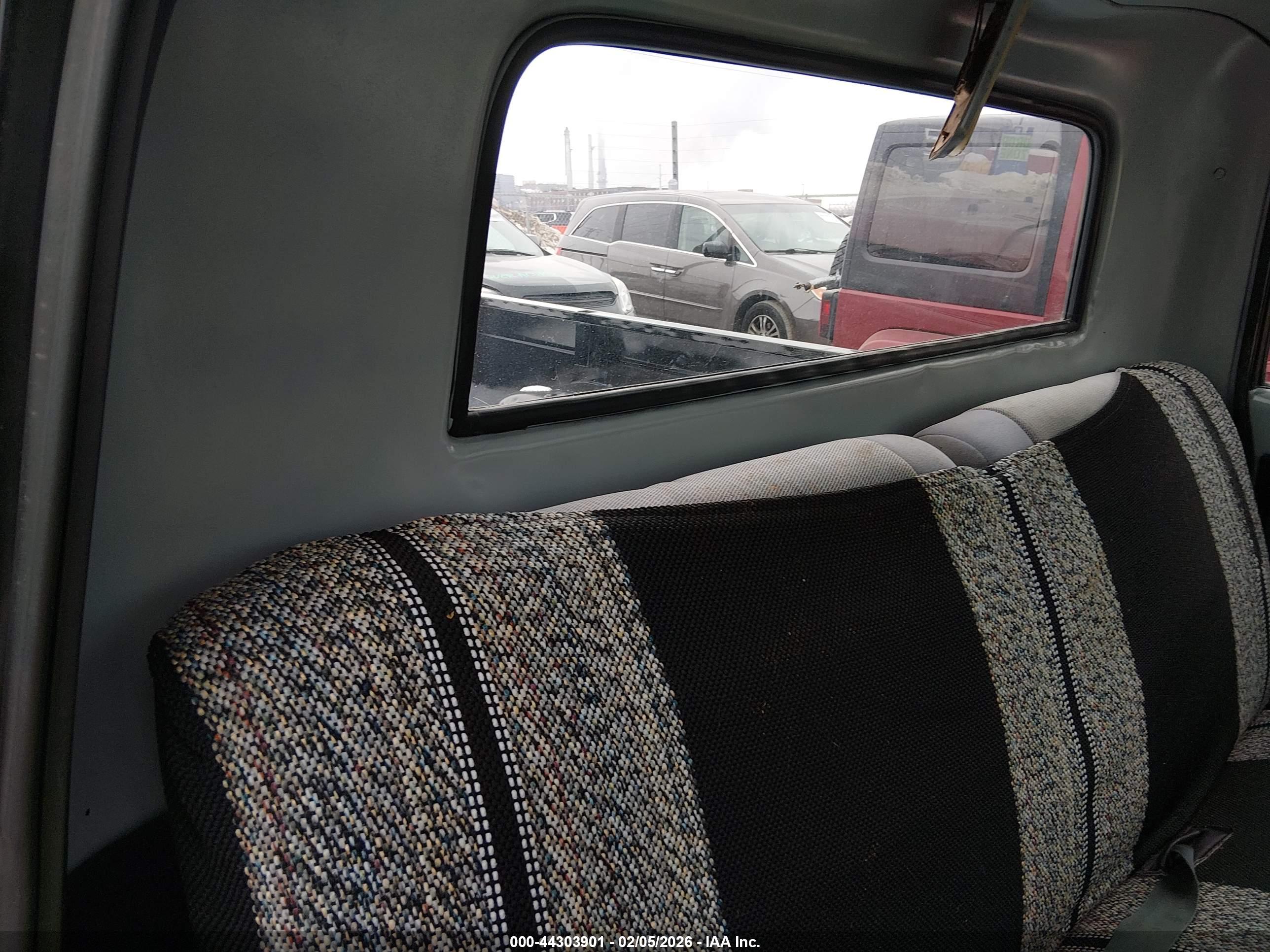 CHEVY C10 image 8