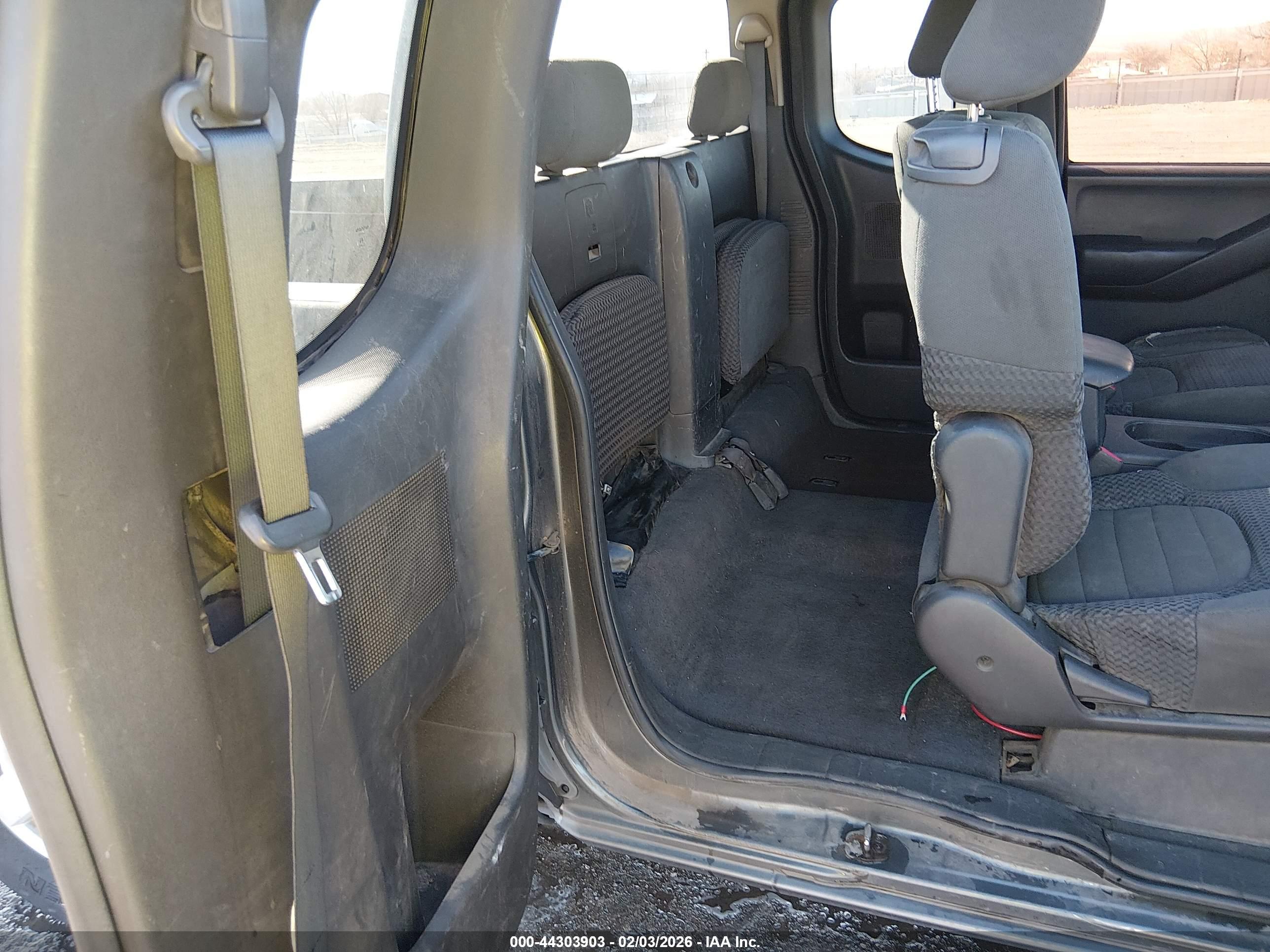 NISSAN FRONTIER image 8