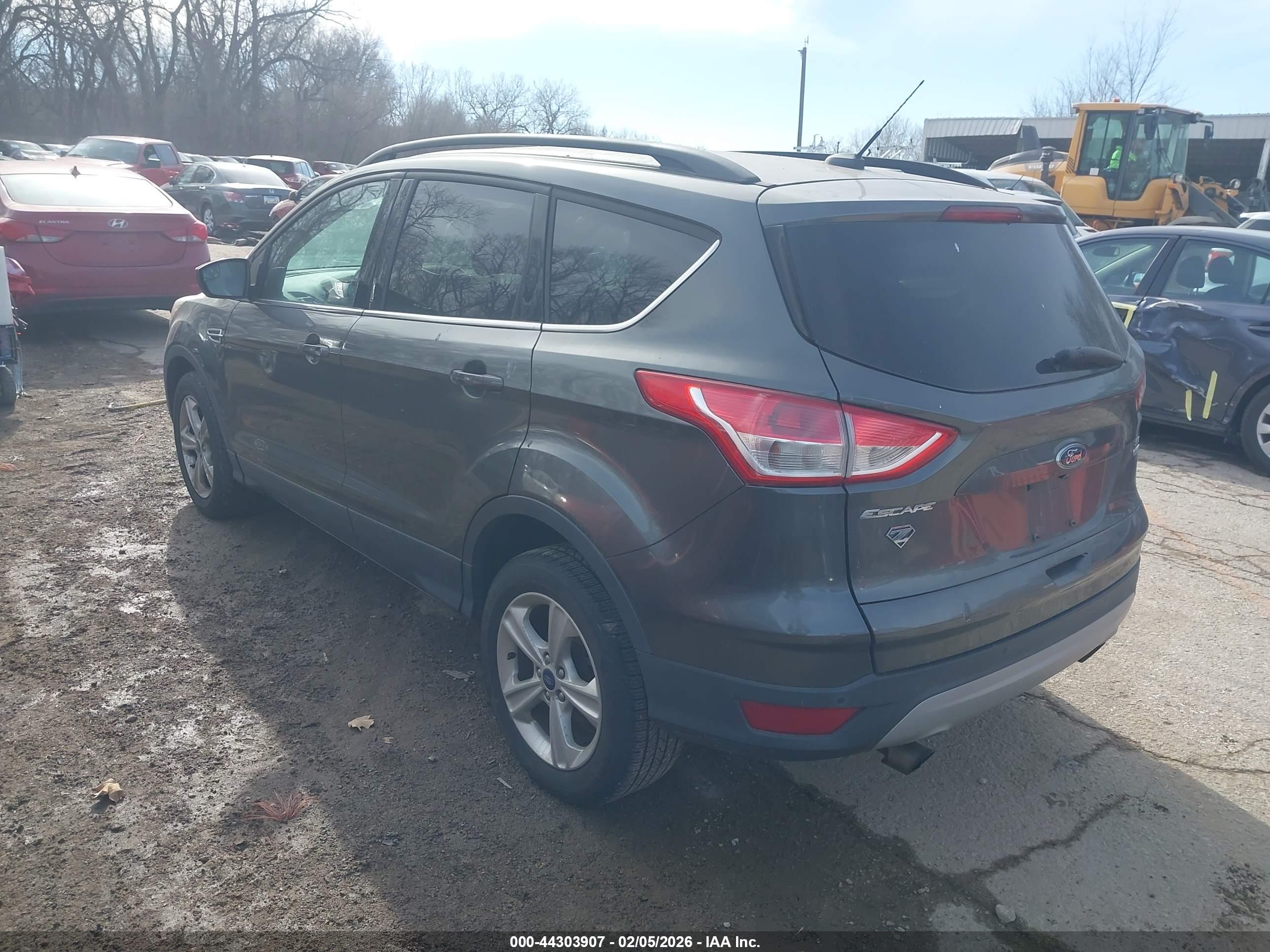 FORD ESCAPE image 3