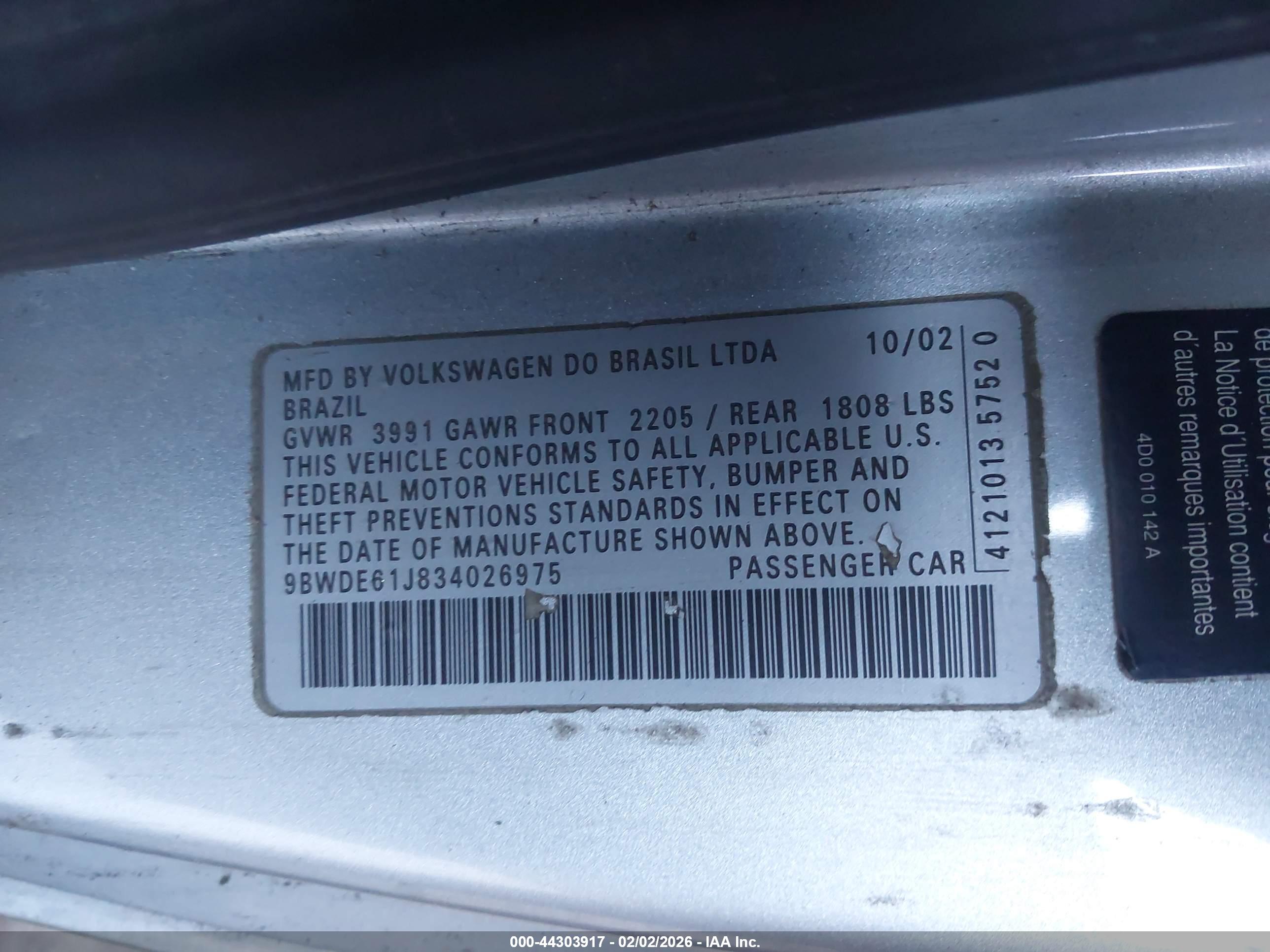 VOLKSWAGEN GTI image 9