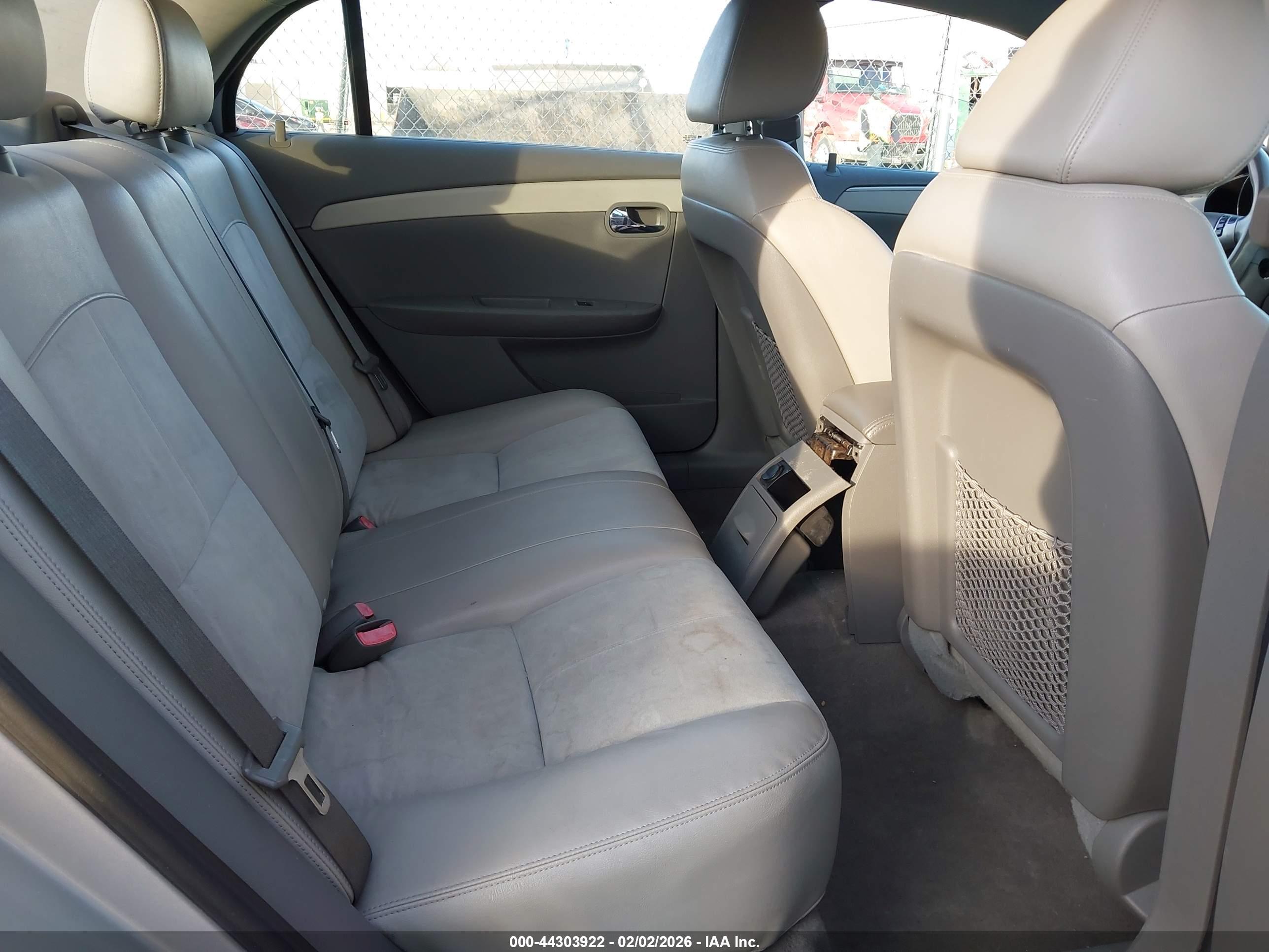 CHEVROLET MALIBU image 8