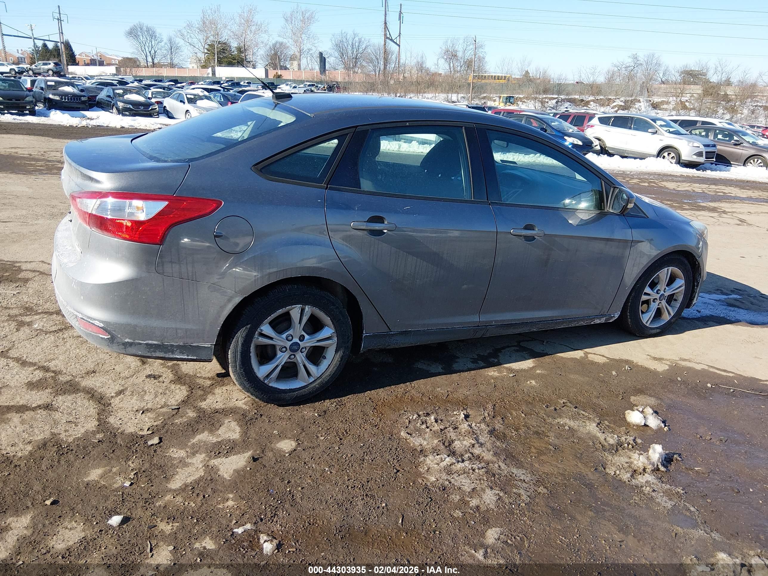 FORD FOCUS image 4