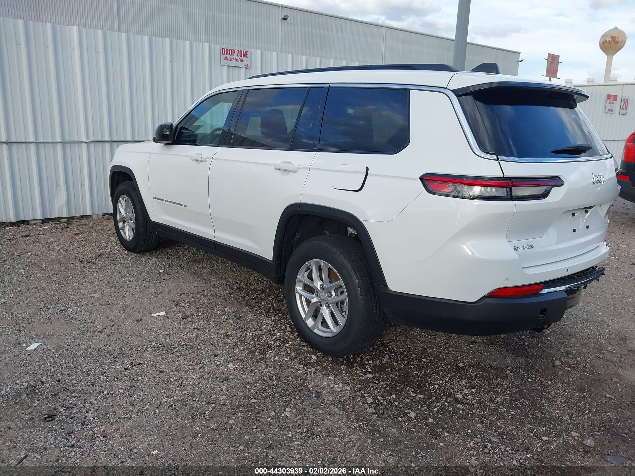 JEEP GRAND image 3