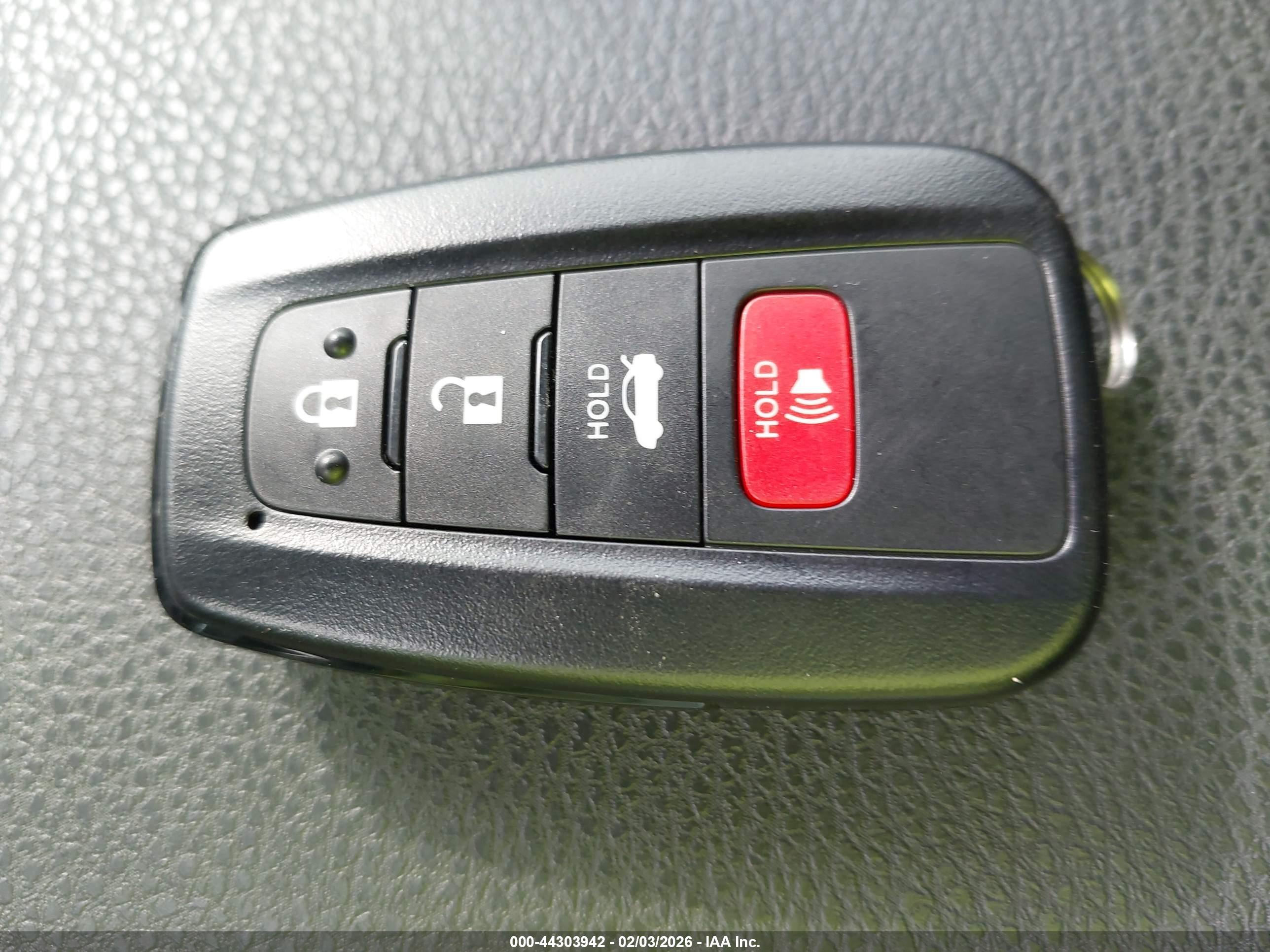 TOYOTA CAMRY image 11