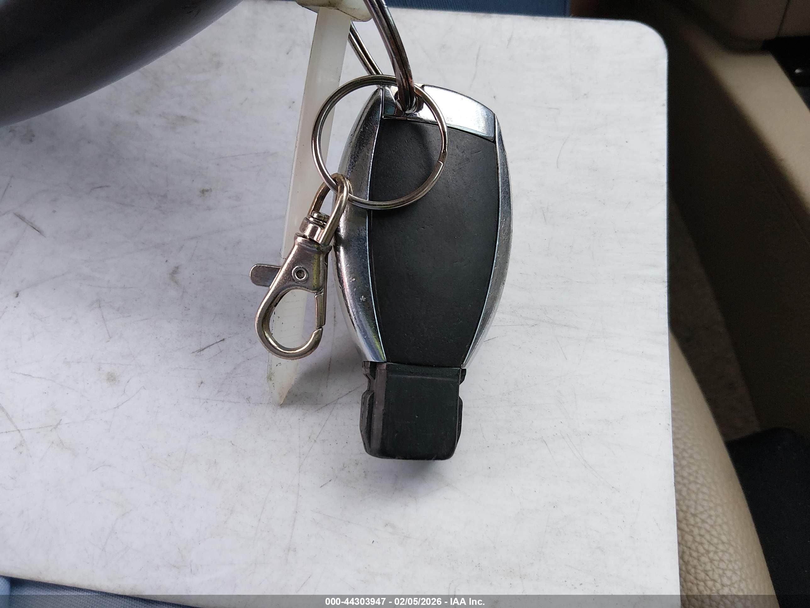 MERCEDES-BENZ C image 11