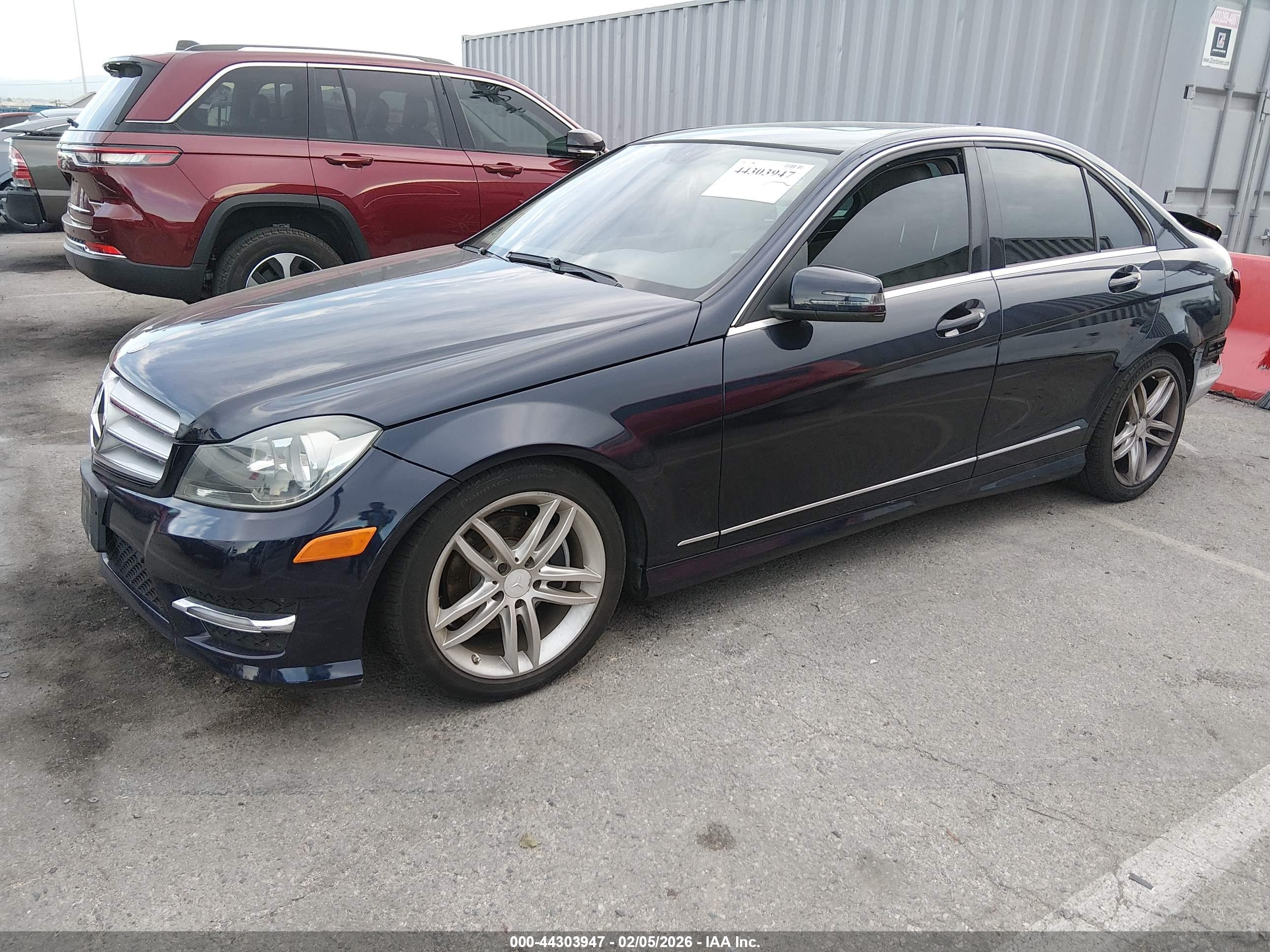 MERCEDES-BENZ C image 2