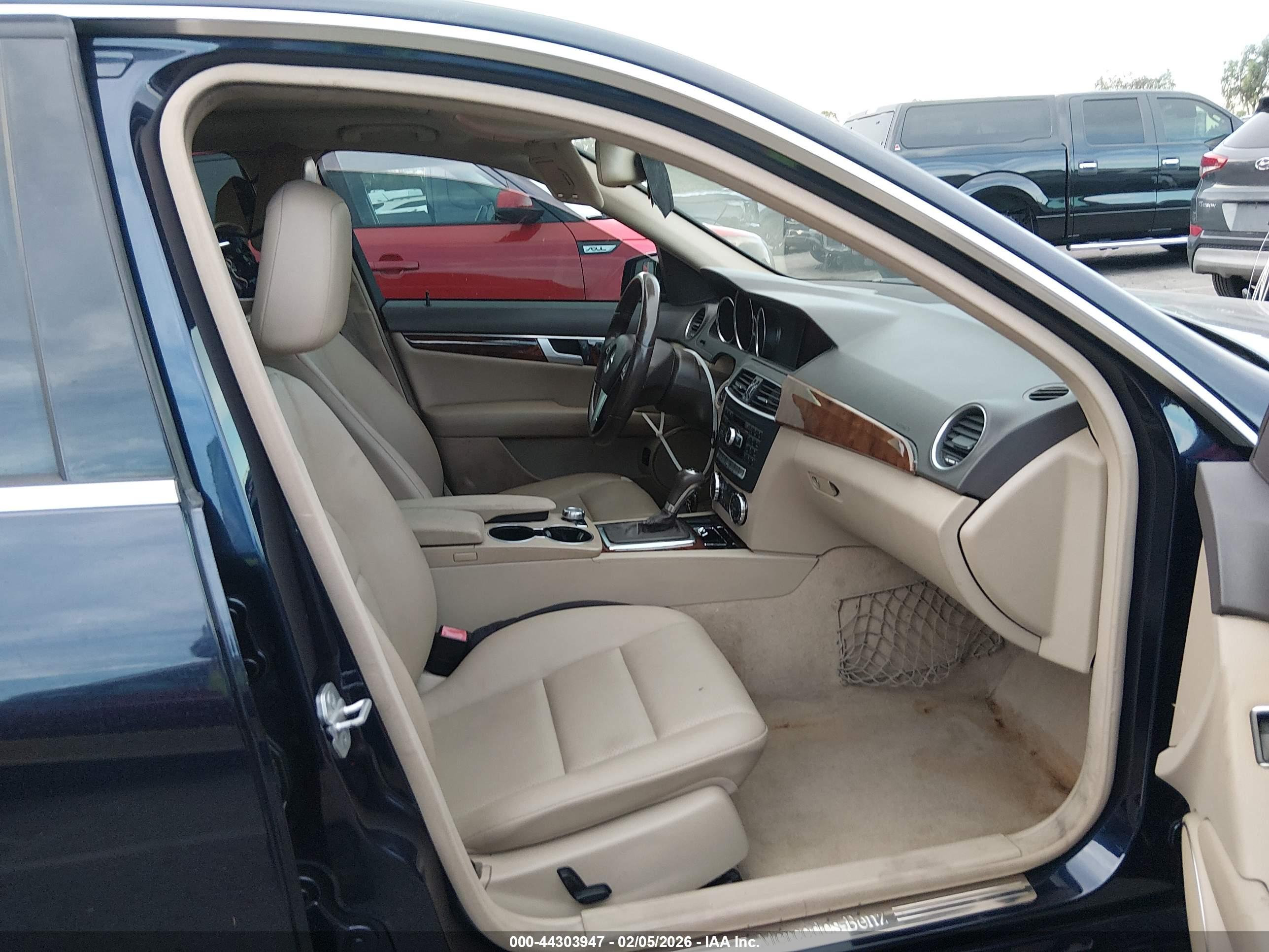 MERCEDES-BENZ C image 5