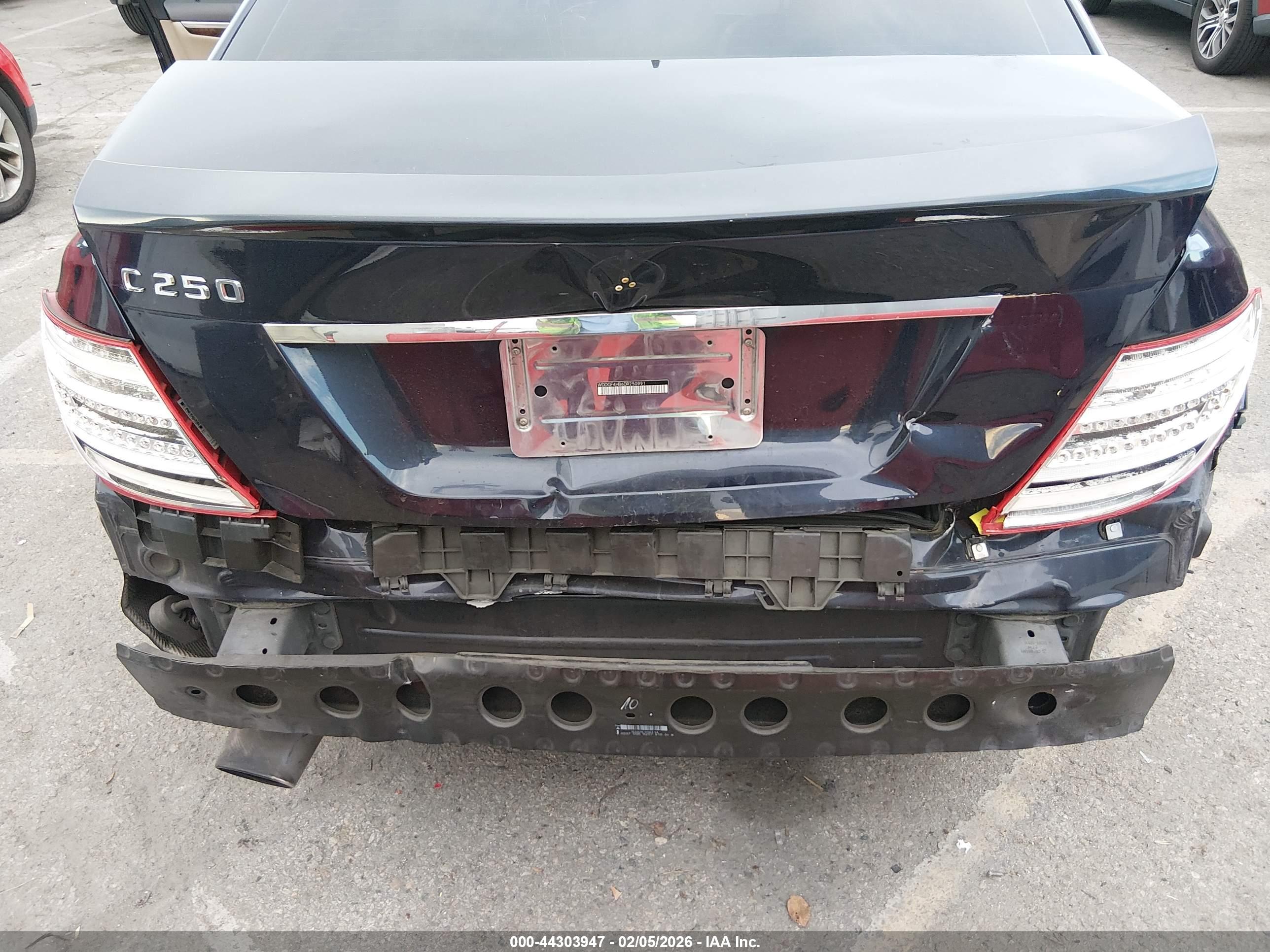 MERCEDES-BENZ C image 6
