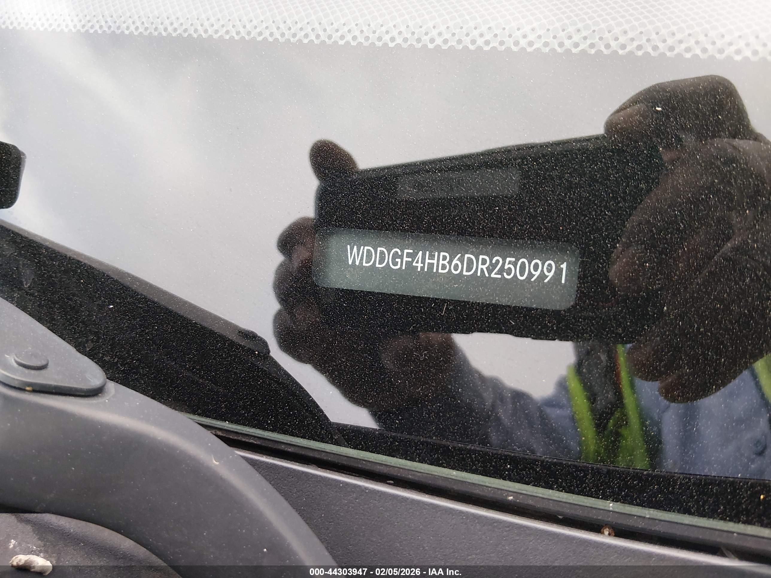 MERCEDES-BENZ C image 9