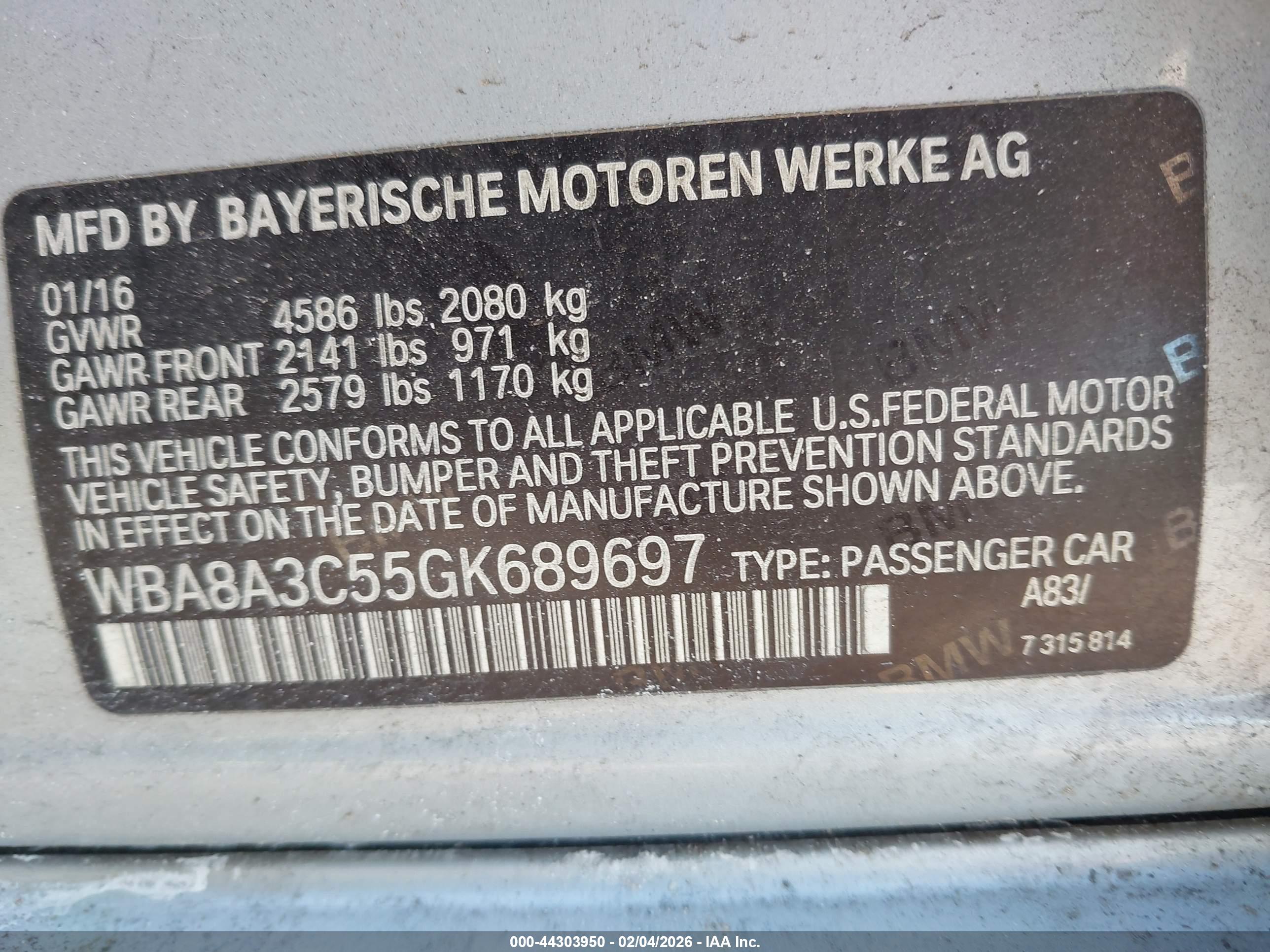 BMW 320I image 9