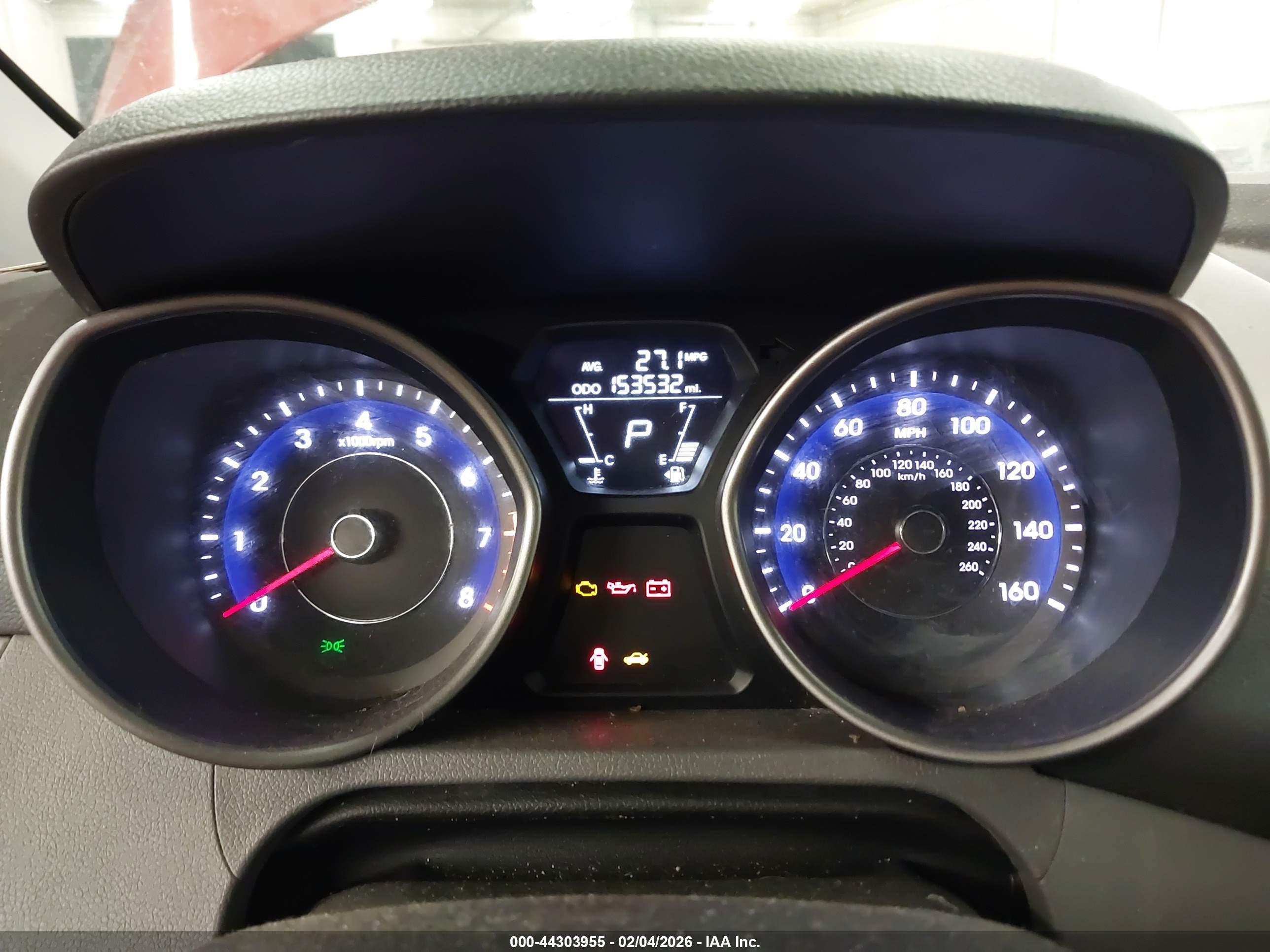 HYUNDAI ELANTRA image 7
