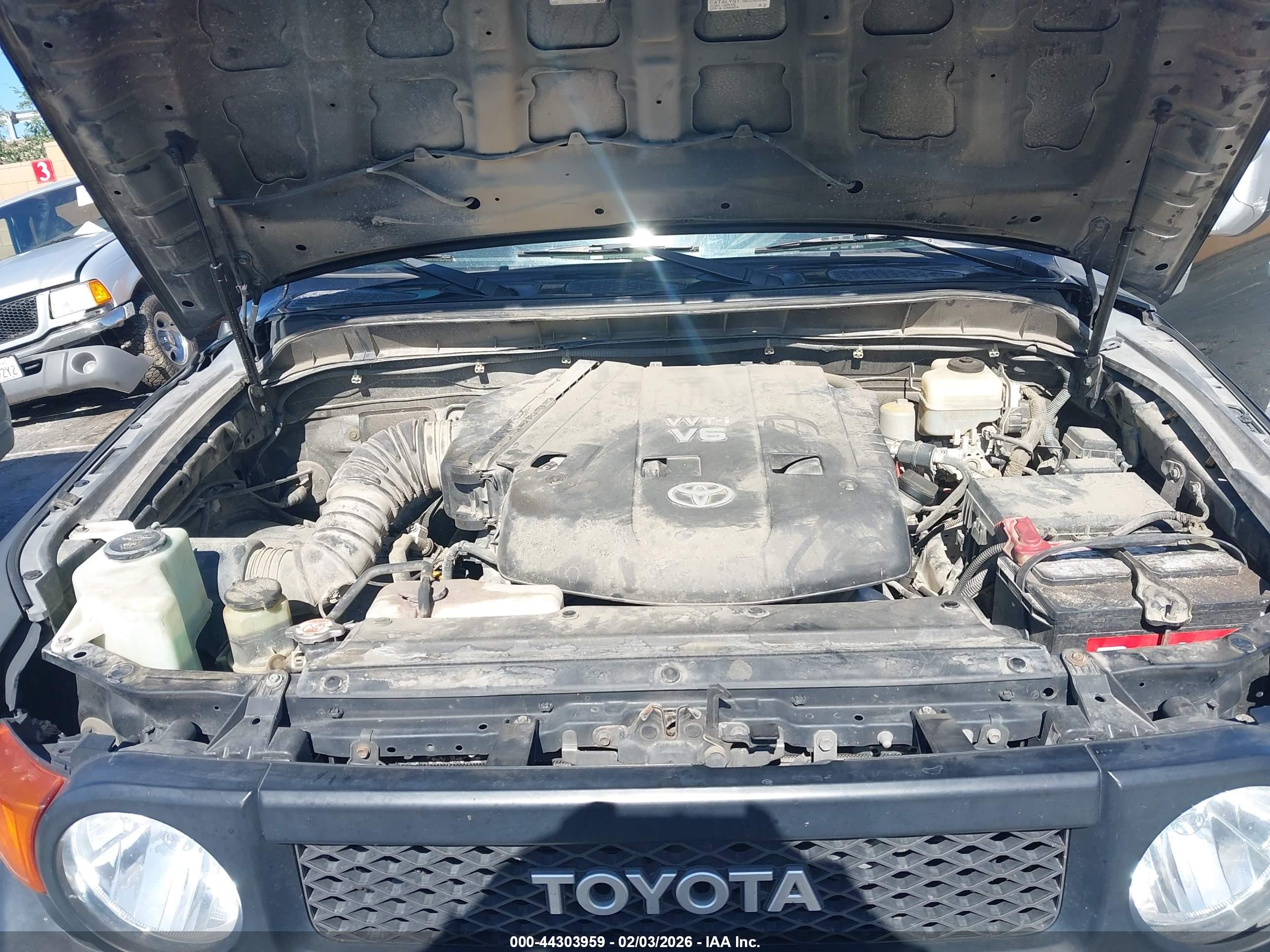 TOYOTA FJ image 10