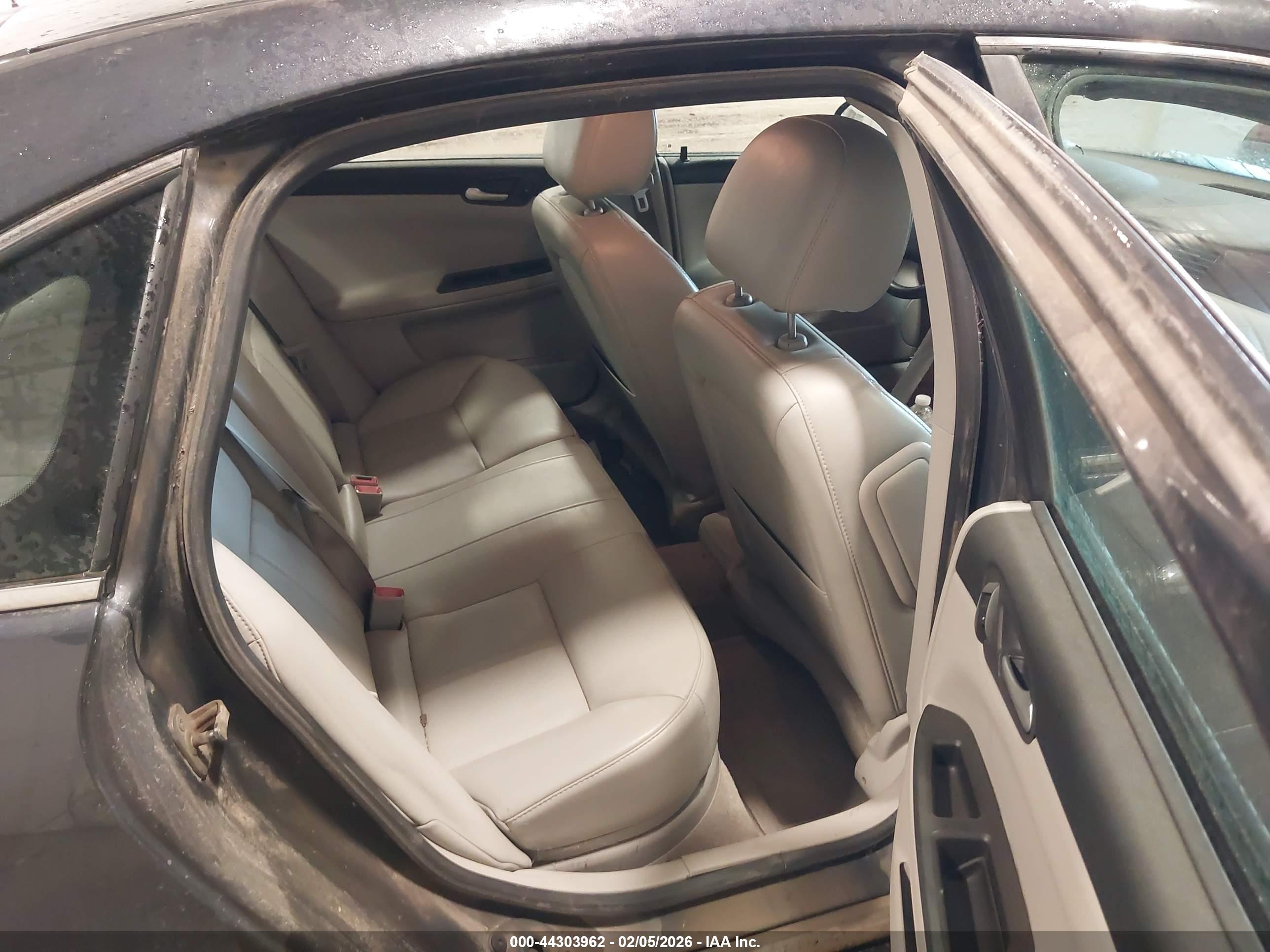 CHEVROLET IMPALA image 8